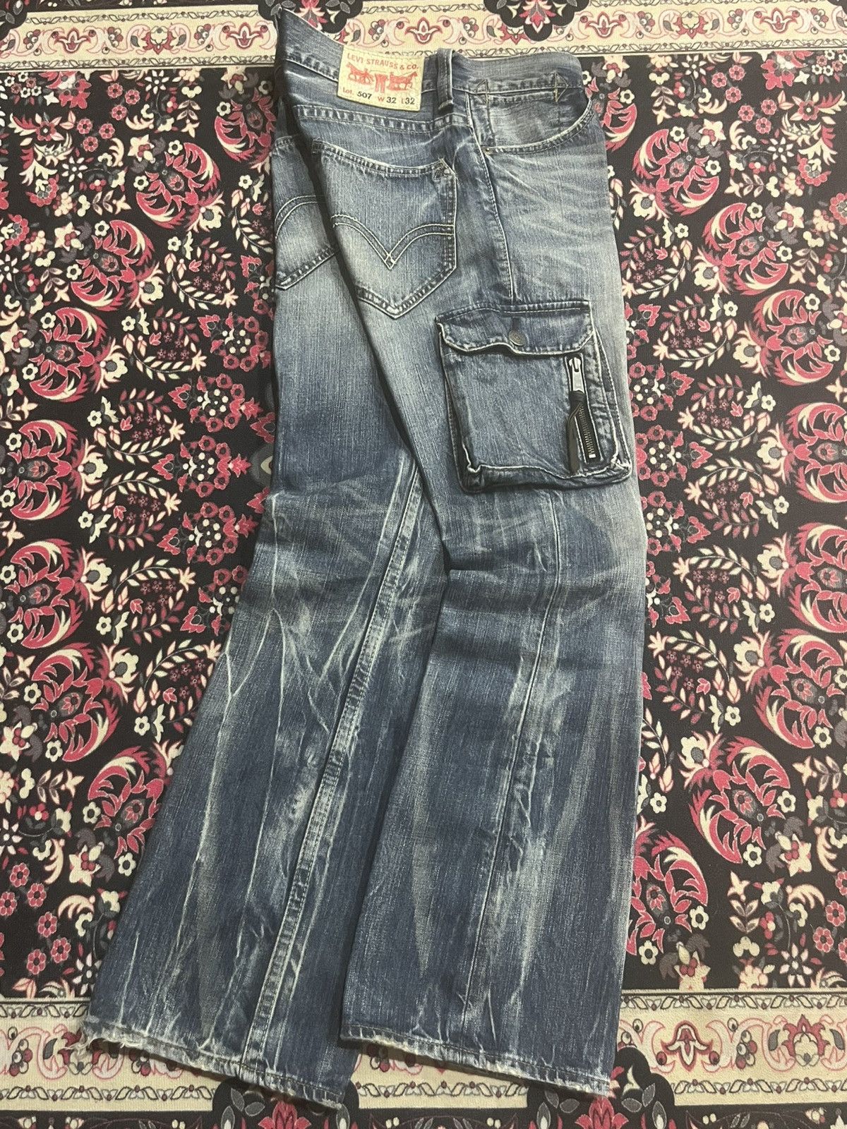 Levi's Levi’s 507 Japan Alluring Blue Washed Cargo Flare Jeans Size US 32 / EU 48 - 3 Thumbnail