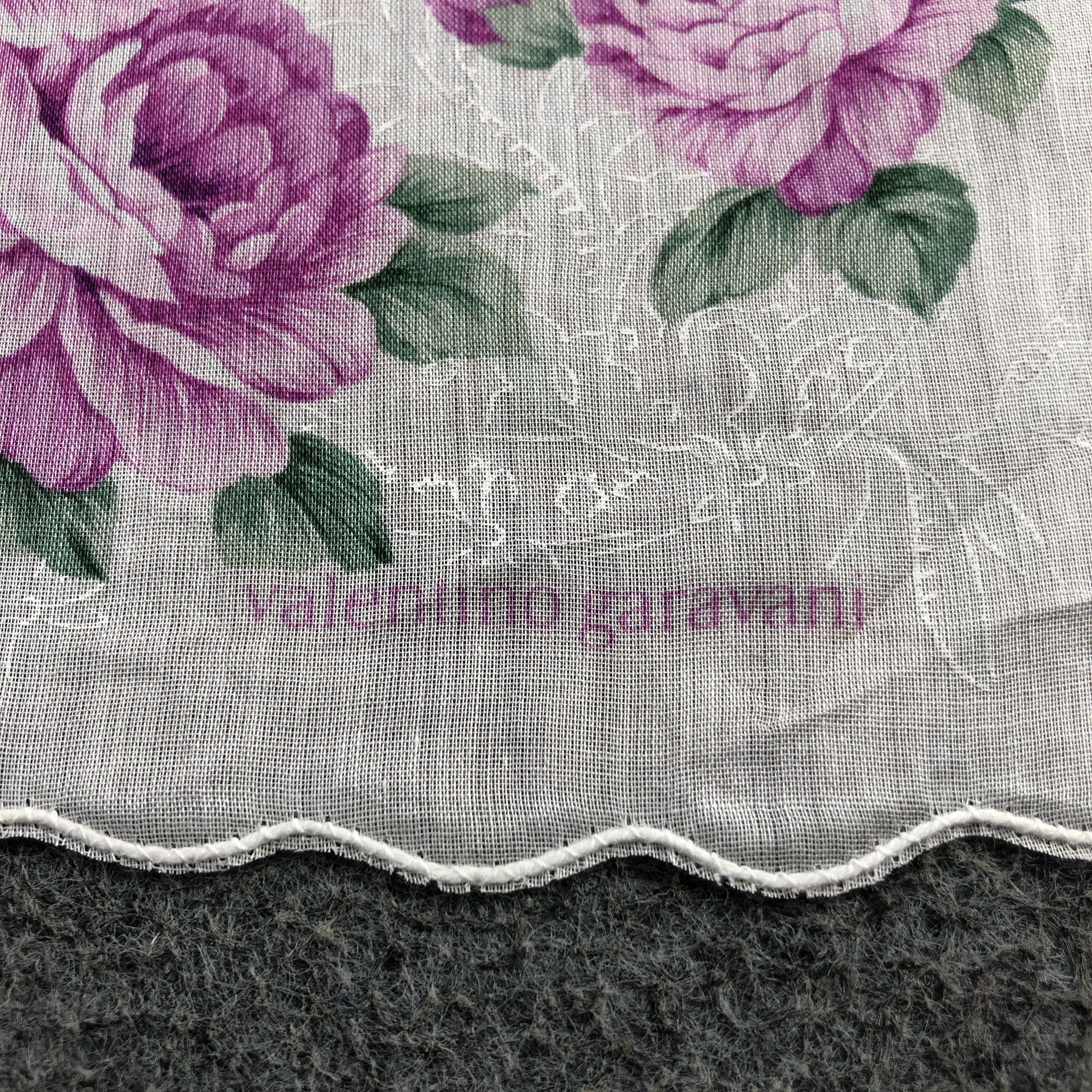 Vintage ValenTINO GarAVANI Handkerchief Neckerchief Bandana H2677 Size ONE SIZE - 4 Thumbnail
