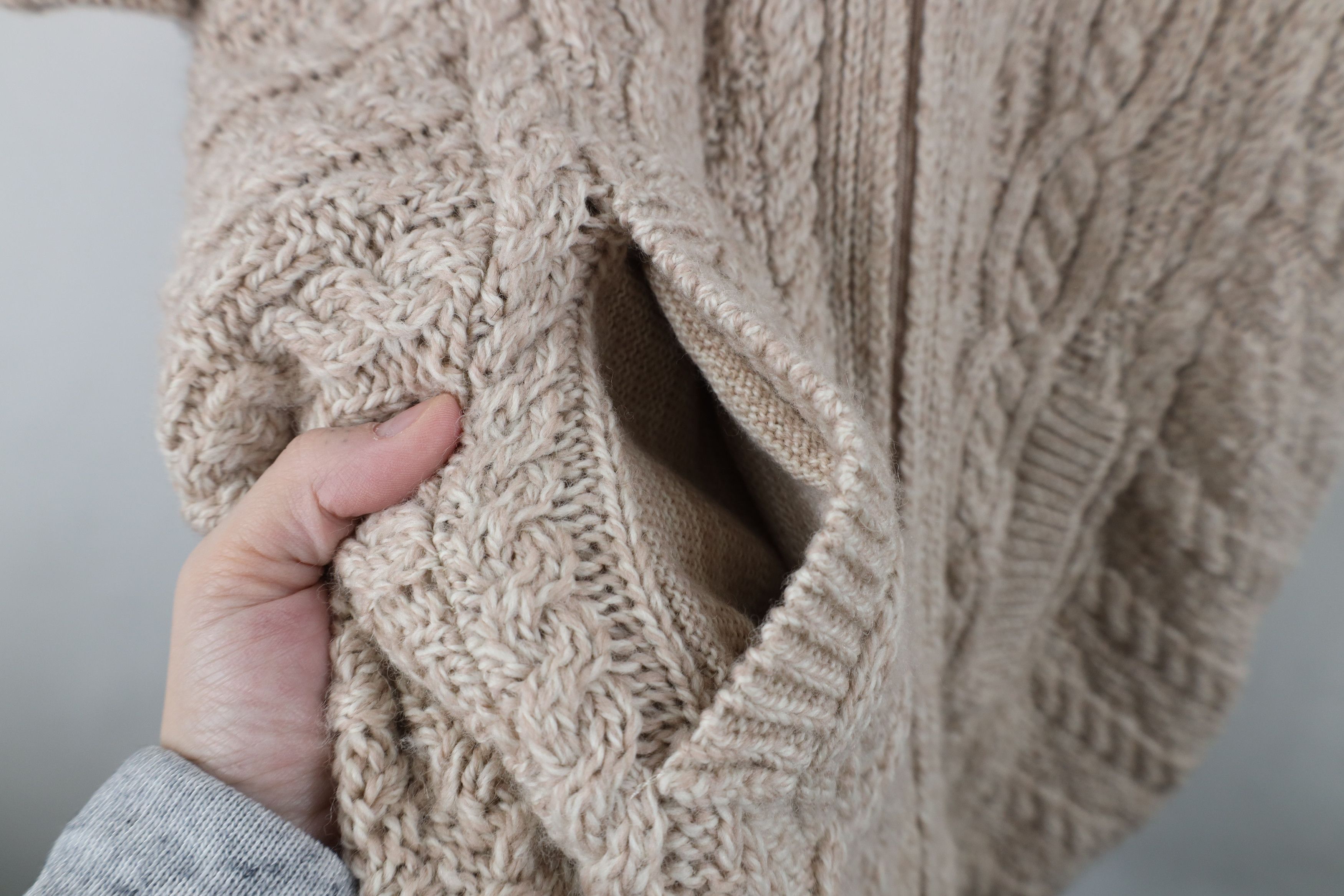 Vintage Vintage 90s Donegal Wool Knit Fisherman Poncho Sweater Beige Size S / US 4 / IT 40 - 5 Thumbnail