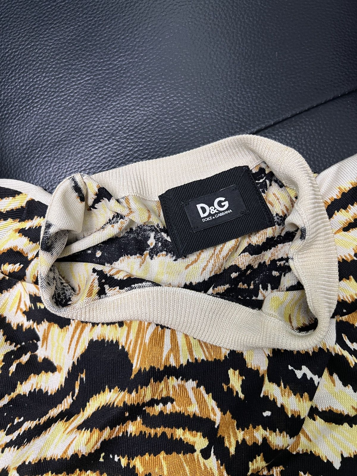 Dolce & Gabbana Dolce&Gabbana by D&G Tiger Pattern Knit Short Sleeve Size S / US 4 / IT 40 - 6 Thumbnail