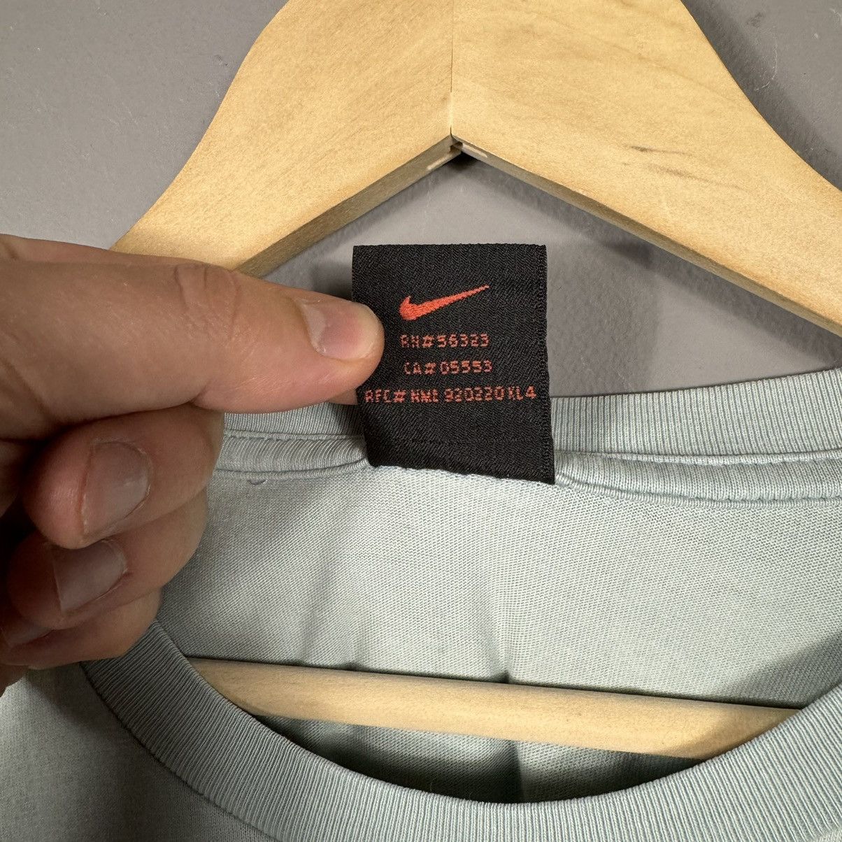 Nike × Vintage Vintage Nike Central Logo T-shirt Size L / US 10 / IT 46 - 7 Thumbnail