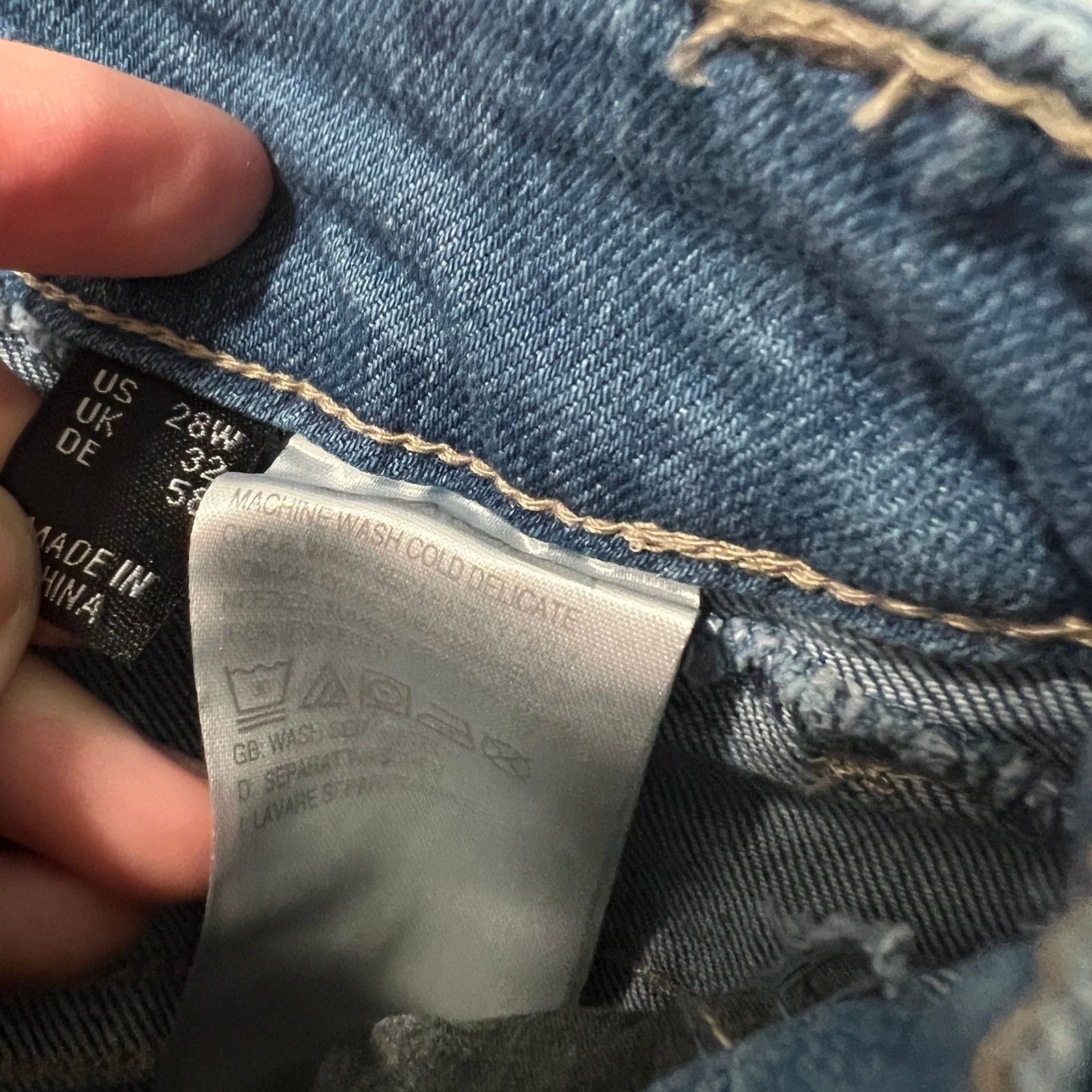 Other Susan Graver Regular Straight Ankle Jean with Frayed Hem Me Size 28" / US 6 / IT 42 - 4 Thumbnail