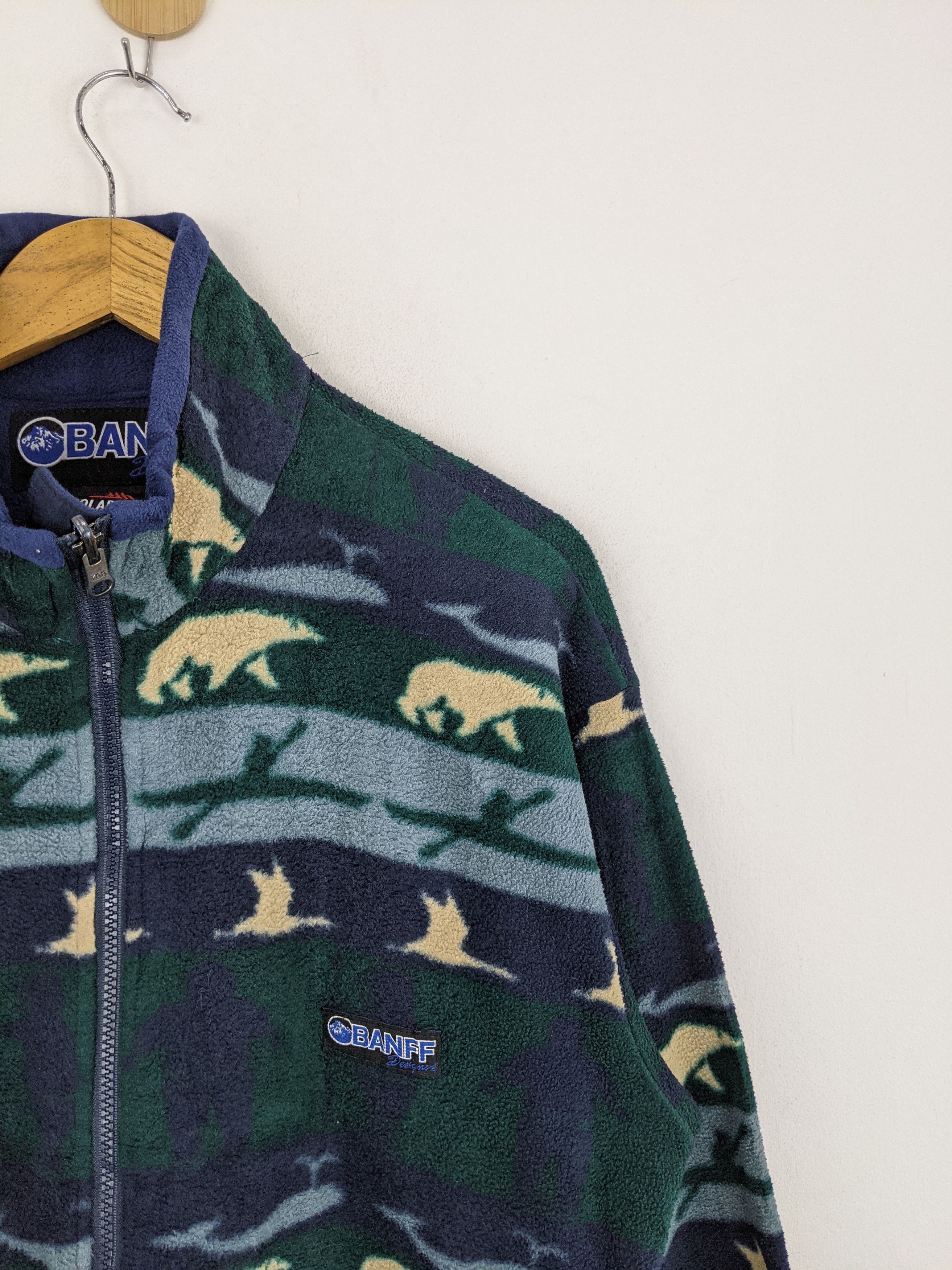 Japanese Brand Vintage Banff Fauna Design Fleece Jacket MJ0114Z Size US XL / EU 56 / 4 - 12 Thumbnail