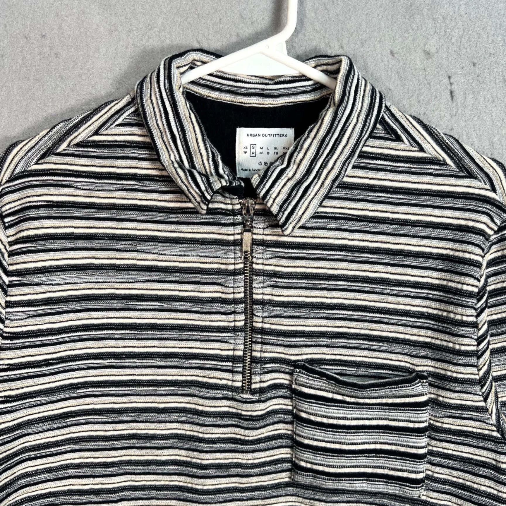 Urban Outfitters VINTAGE Urban Outfitters Striped 1/4 Zip Long-Sleeve Pullover Black White Size Small Mens Shirt Size US S / EU 44-46 / 1 - 7 Thumbnail