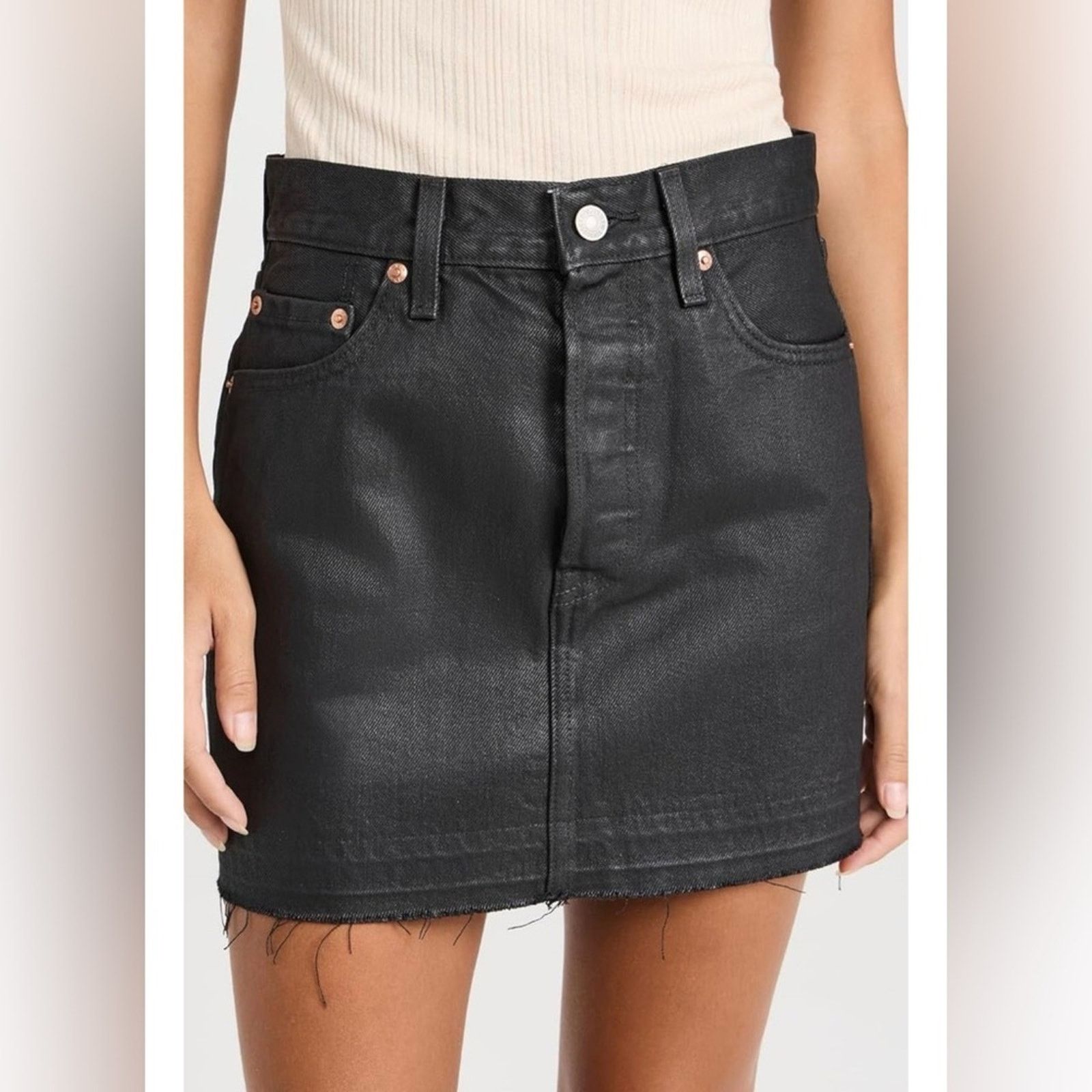 Levi's New Levi's Icon Black Leather look Mini Skirt size 25 Size 25" / US 0 / IT 36 - 1 Thumbnail