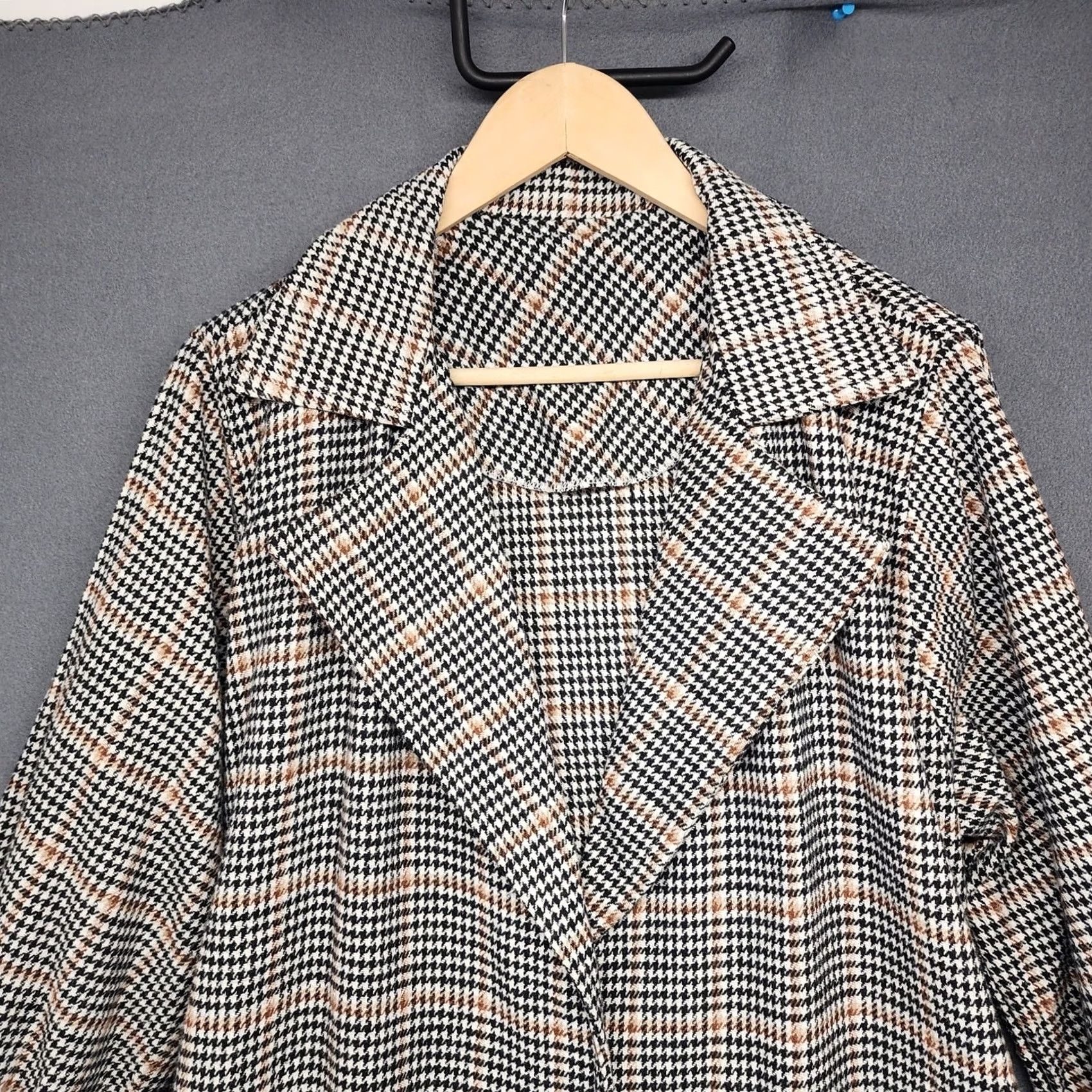 Vintage Womens Sweater Jacket Houndstooth One Button Waist Tie Duster Cardigan Long Sleeve M Black Womens Size M / US 6-8 / IT 42-44 - 7 Thumbnail
