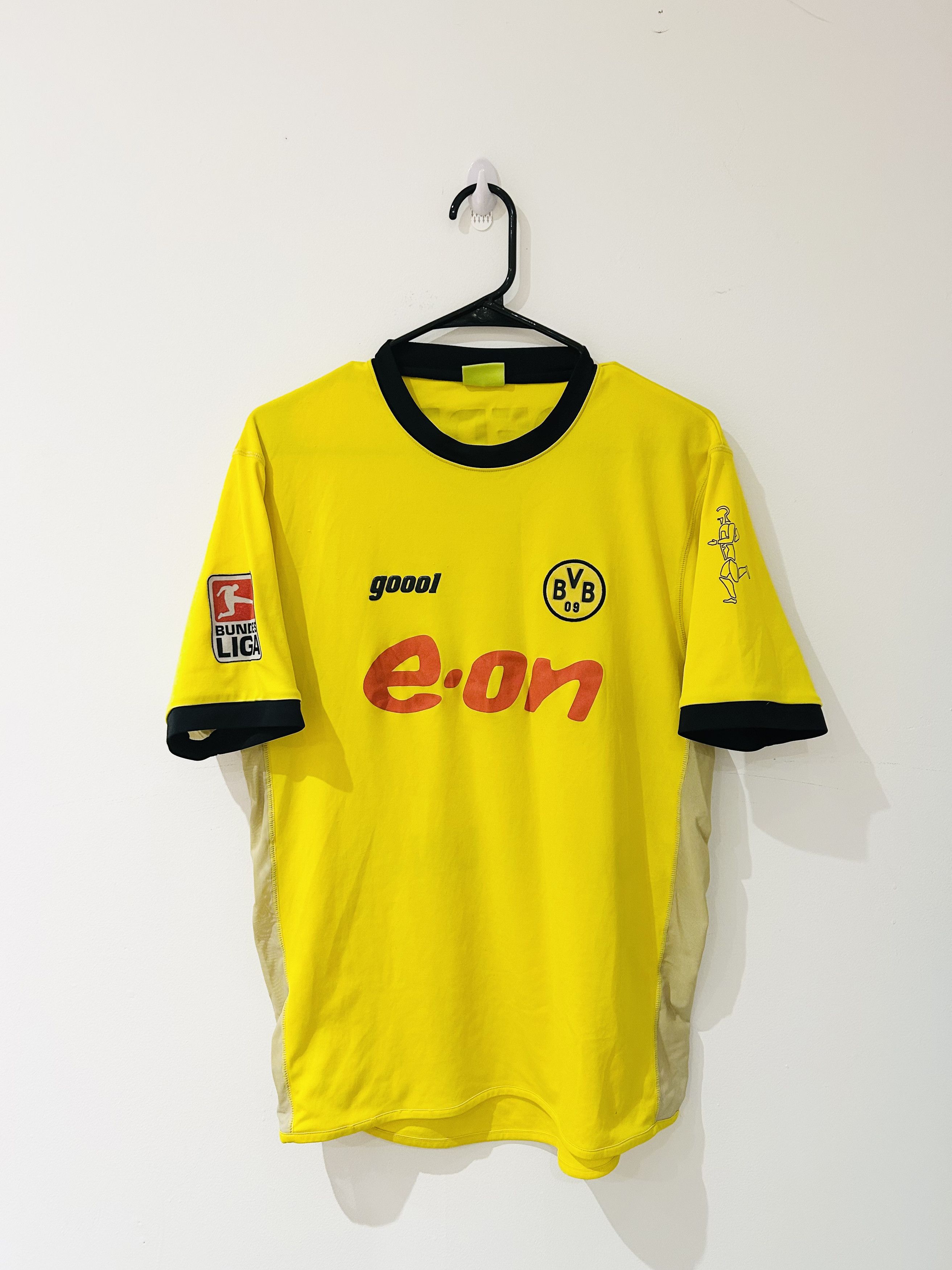 Other bvb 2003/04 home Size US M / EU 48-50 / 2 - 1 Thumbnail