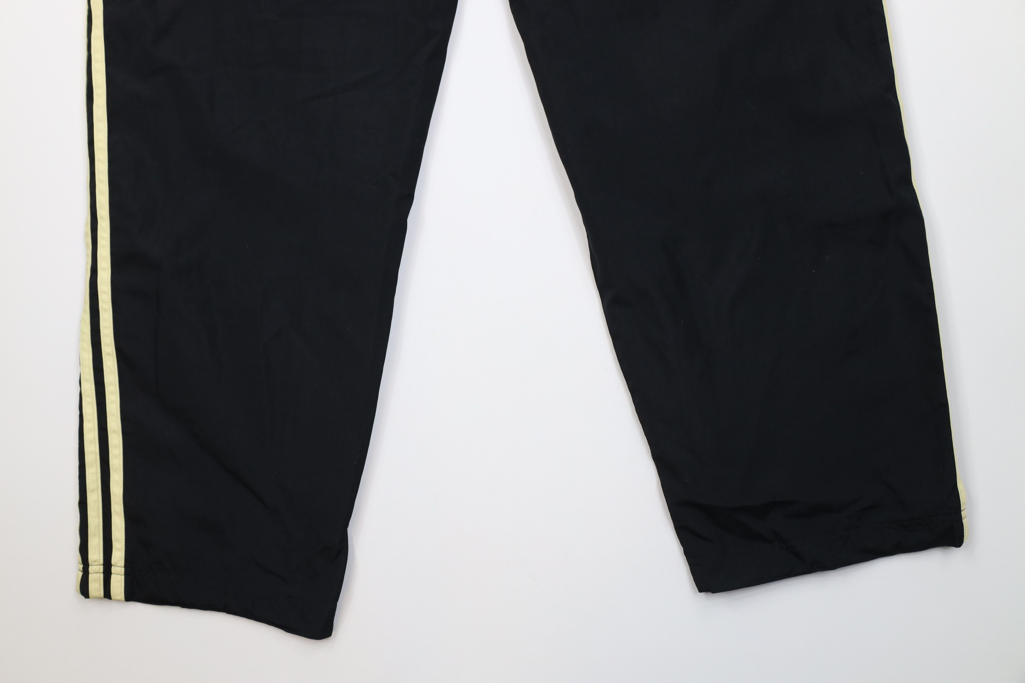 Adidas Vintage Y2K Adidas Striped Lined Wide Leg Windbreaker Pants Size 30" / US 8 / IT 44 - 13 Thumbnail