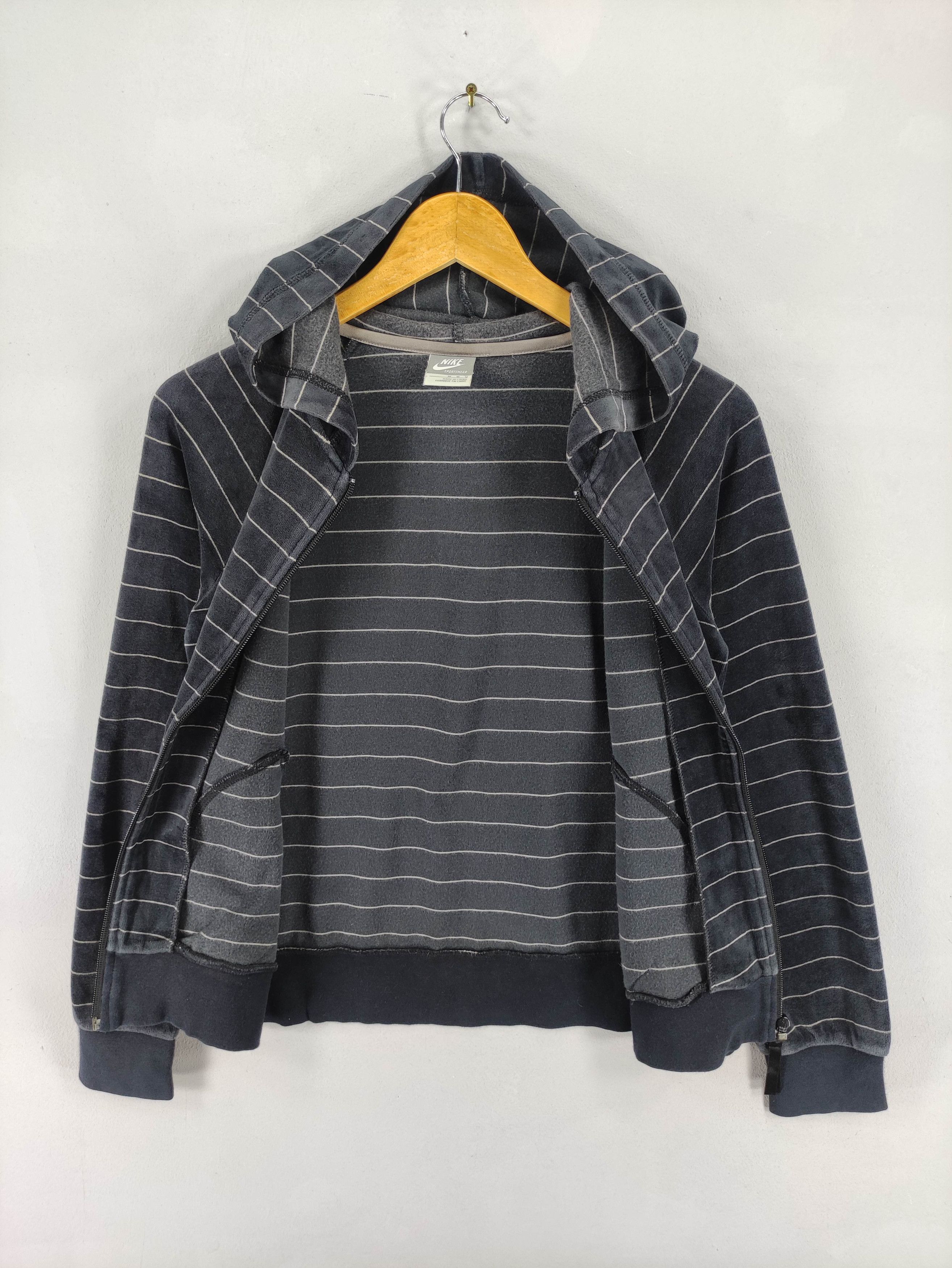 Nike Vintage Nike Velvet Hoodie Sweater Jacket Zipper Size M / US 6-8 / IT 42-44 - 5 Thumbnail