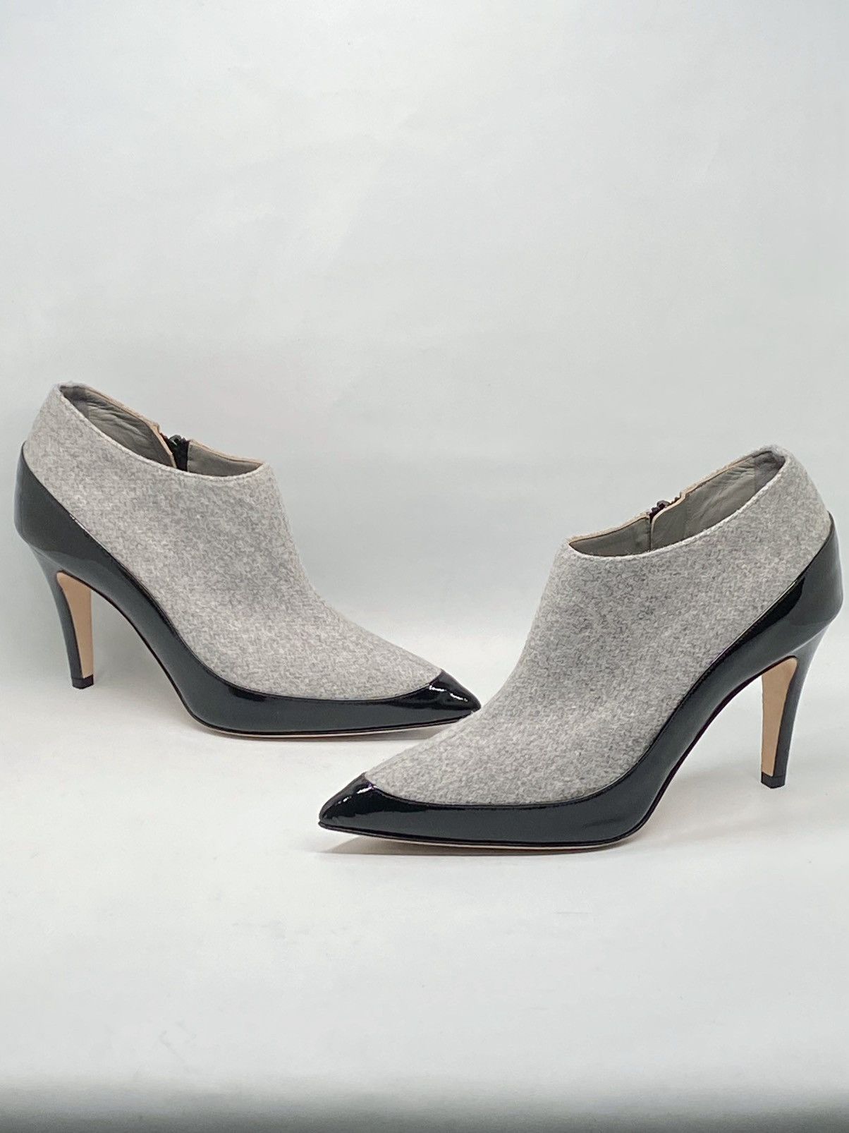 Manolo Blahnik Manolo Blahnik Archepla Wool-Blend Booties size 38 Size US 8 / IT 38 - 8 Thumbnail