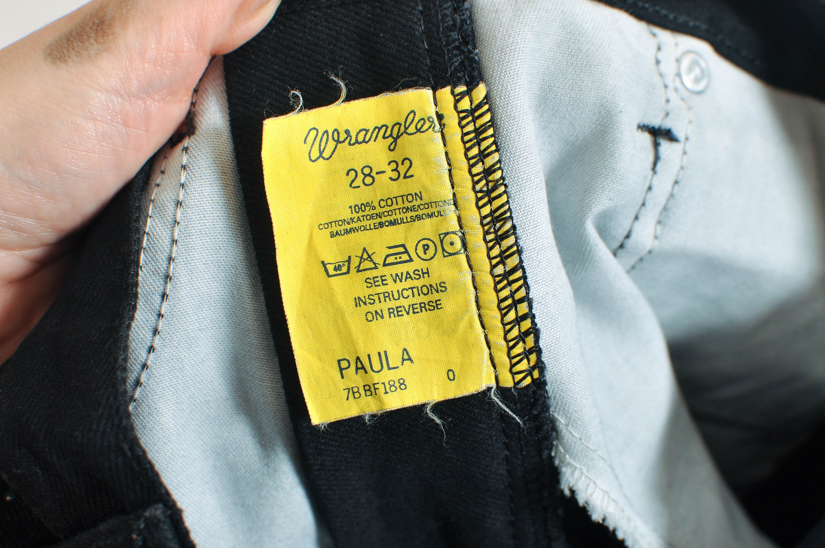 Wrangler Vintage 90s Wrangler Paula Black Jeans – Size 28/32 Size 28" / US 6 / IT 42 - 4 Thumbnail