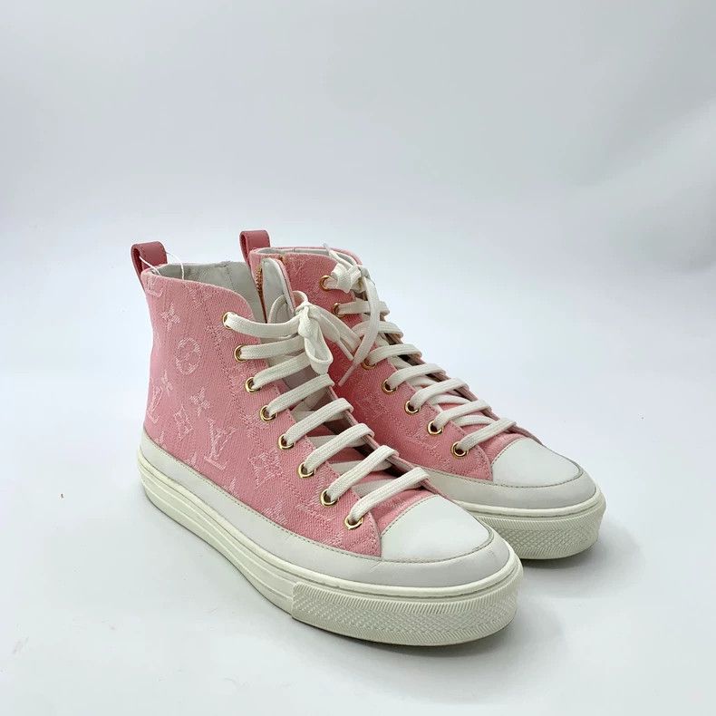 Louis Vuitton Louis Vuitton Pink logo lace up high-top canvas shoes Size US 6 / IT 36 - 2 Thumbnail