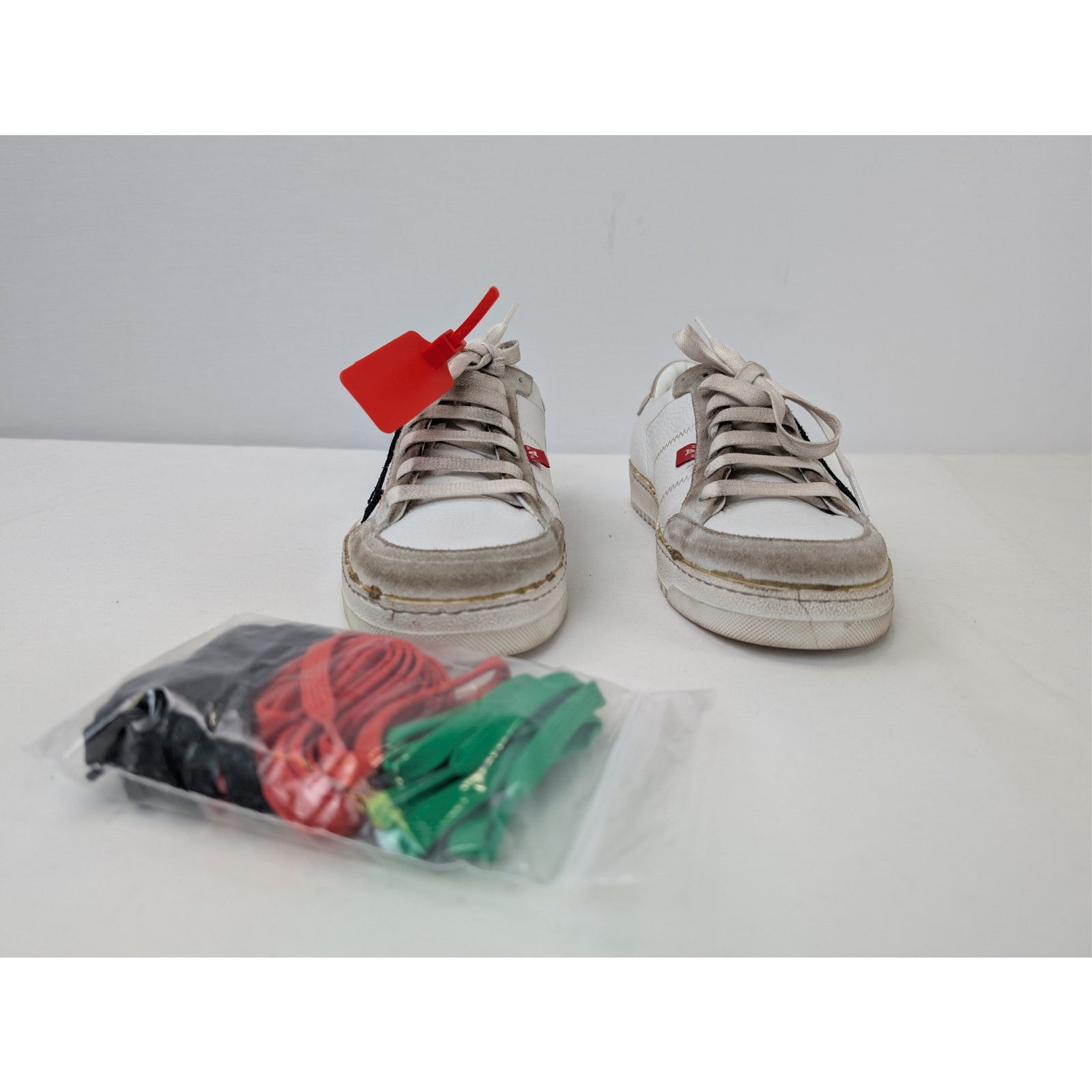 Off-White o1rshd1 Virgil Abloh Address Low Top Sneaker White / Black Size US 8 / EU 41 - 9 Thumbnail