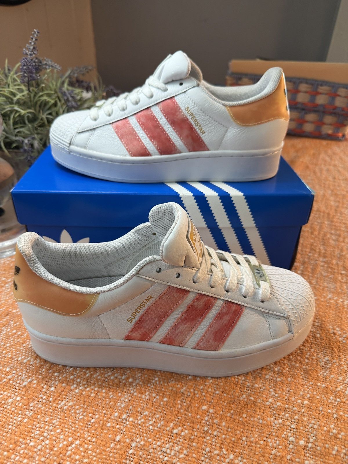 Adidas Beautiful Pink Adidas Superstar samples in Men's size 7 New Size US 7 / IT 37 - 8 Thumbnail