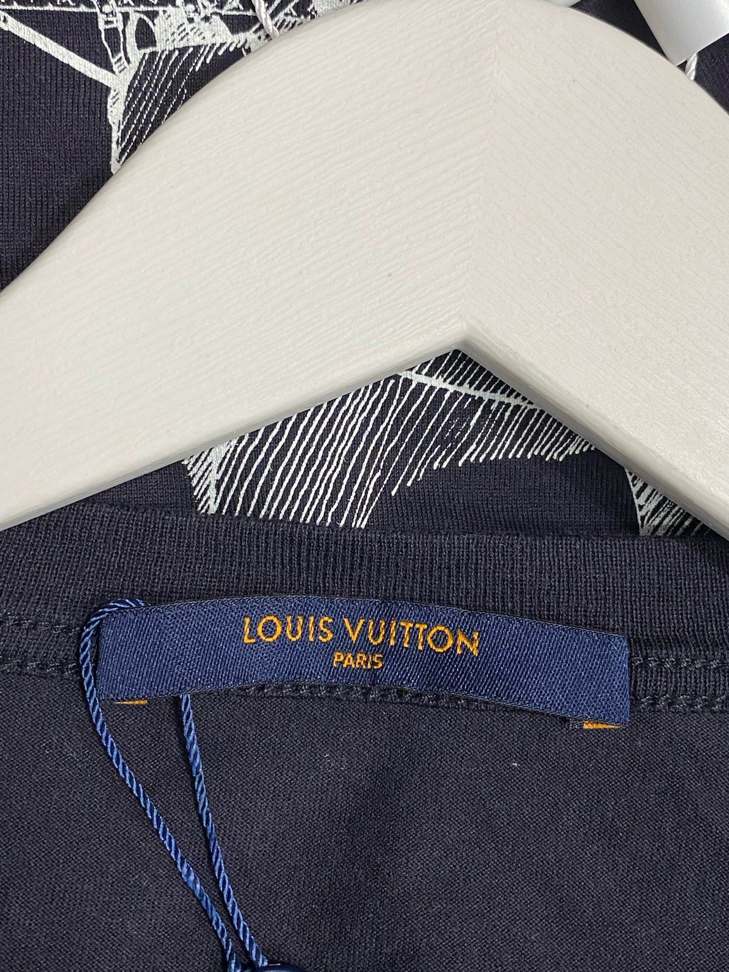 Louis Vuitton LV Sunflower Short Sleeve Tee M New Size US M / EU 48-50 / 2 - 5 Thumbnail