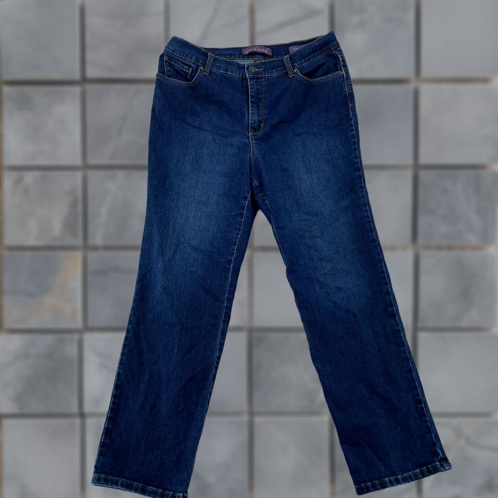 Gloria Vanderbilt Gloria Vanderbilt Jeans Womens 14P Straight Dark Wash Amanda Stretch 34x28 Size 36" / US 14 / IT 50 - 1 Thumbnail