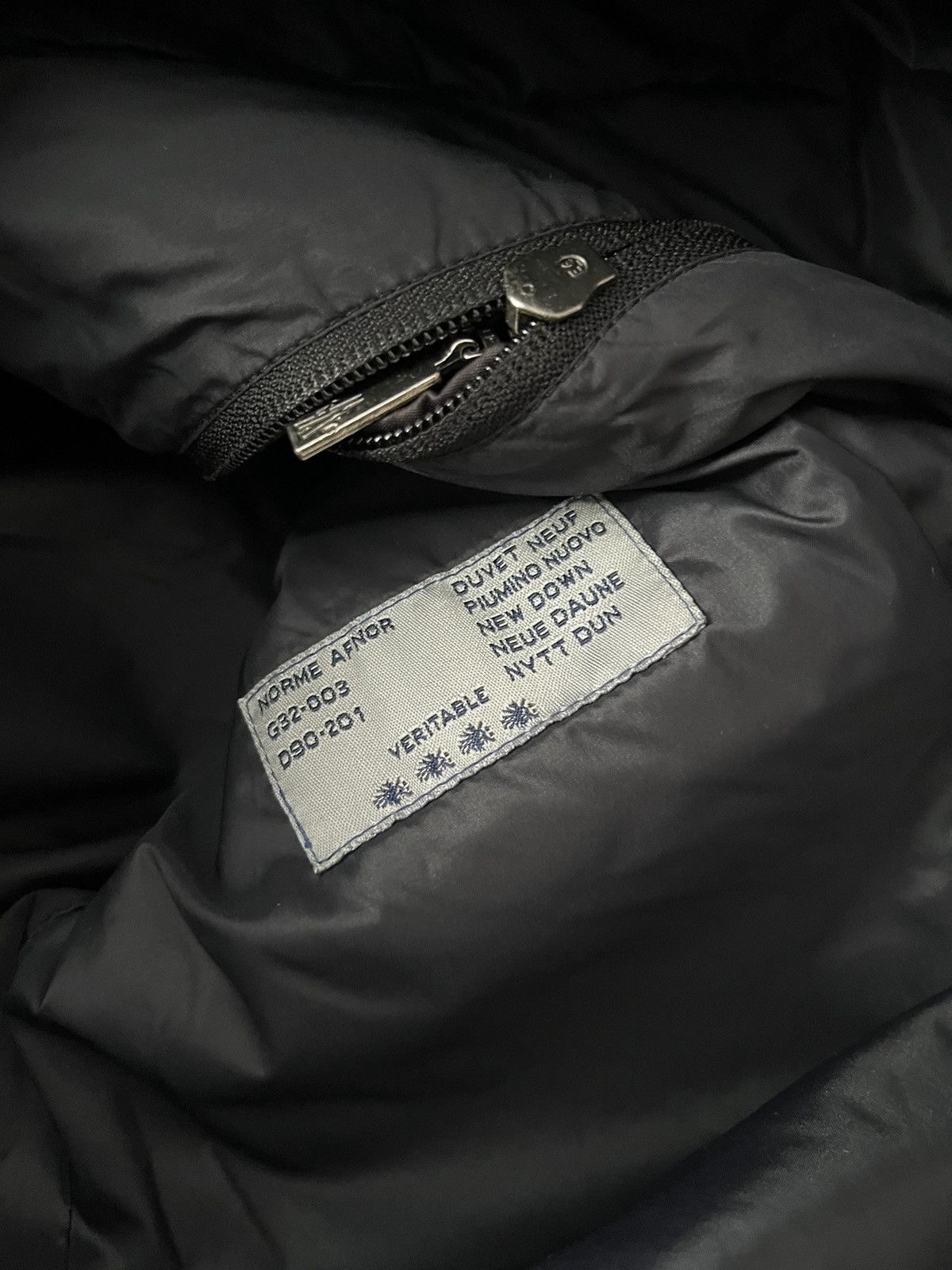 Moncler Vintage Moncler Puffer Down Jacket Size M Size M / US 6-8 / IT 42-44 - 9 Thumbnail
