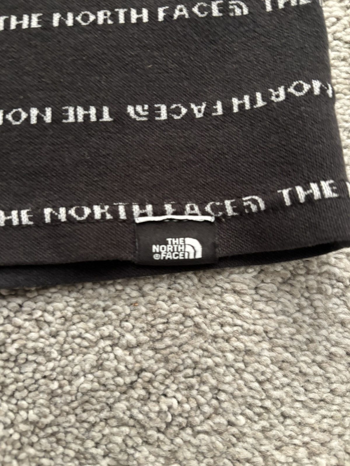 The North Face The North Face Striped Logo T-Shirt Size US L / EU 52-54 / 3 - 3 Thumbnail
