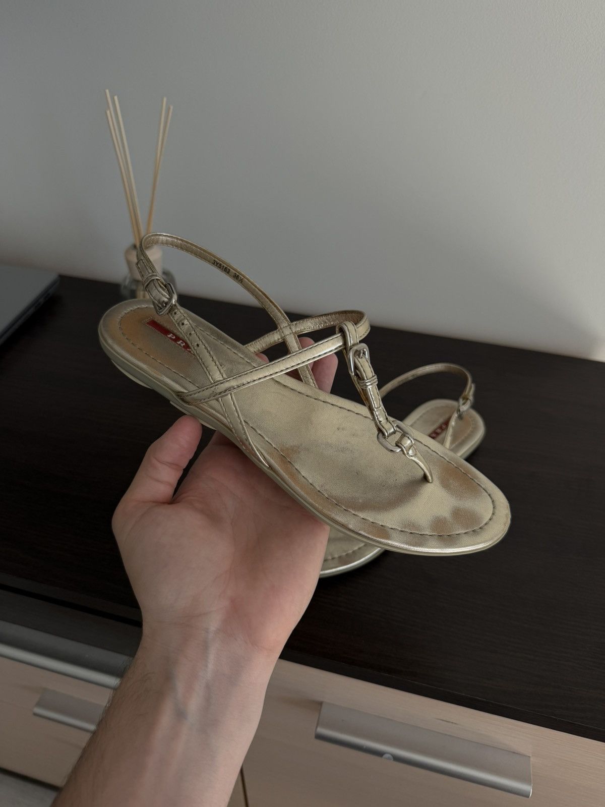 Prada Prada gold Metallic Leather Thong Sandals Size 38 Size US 8 / IT 38 - 6 Thumbnail