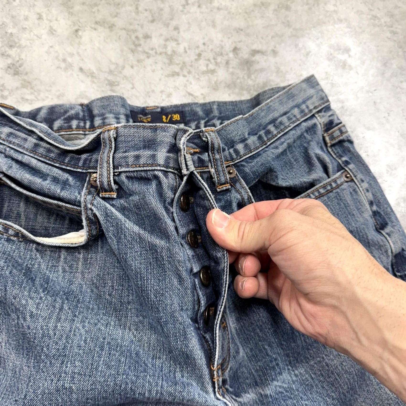 J.Crew J.CREW Jeans Womens 8 Blue Straight 100% Cotton Button Fly Distressed Denim Pants Jeans Womens 8 Blue Straight 100% Cotton Distressed Denim Button Fly Size 30" / US 8 / IT 44 - 3 Thumbnail
