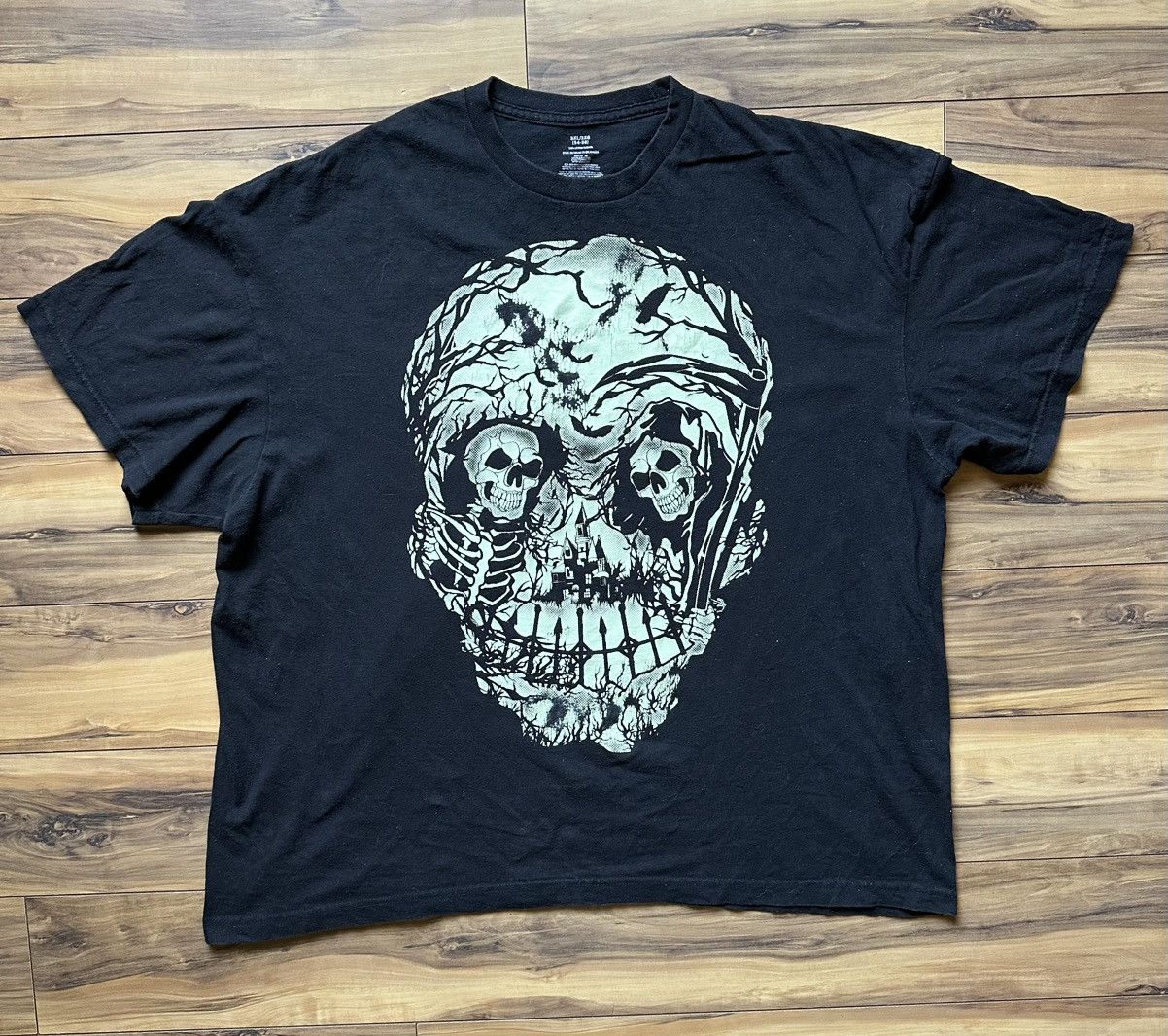 Vintage Vintage Black Skull Graphic Men's T-Shirt Size US XXL / EU 58 / 5 - 1 Thumbnail