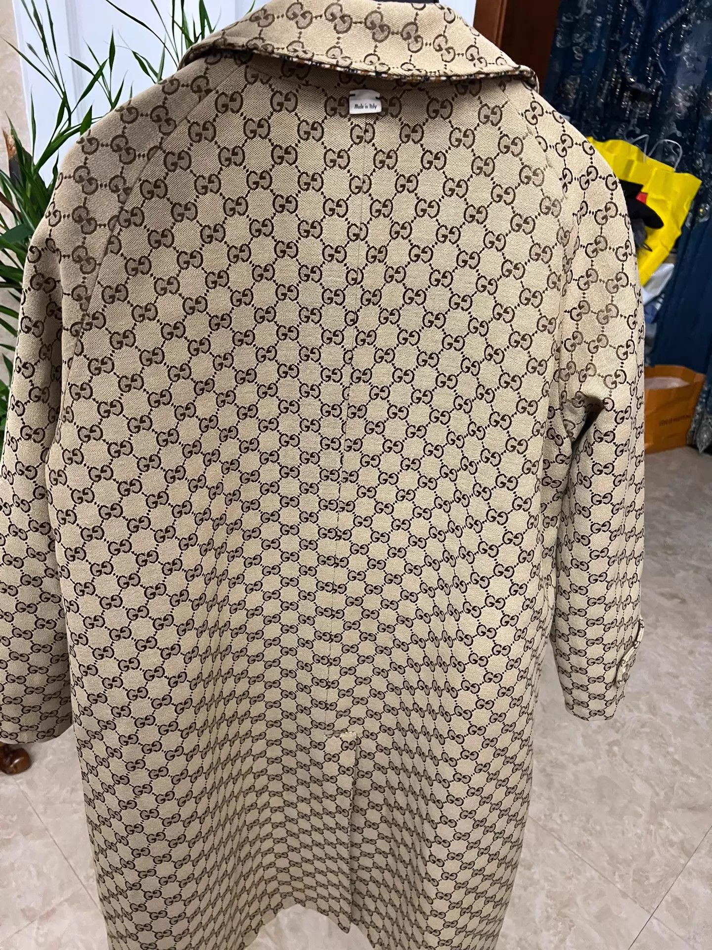 Gucci Gucci Women's Reversible Full Logo & Plaid Hot Coat M Size M / US 6-8 / IT 42-44 - 2 Thumbnail