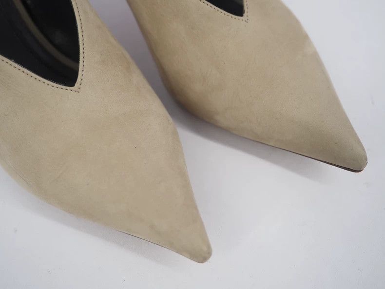 Celine CelineGray suede V-mouth pointed high heels 2503-Nextarrow Size US 5.5 / IT 35.5 - 4 Thumbnail
