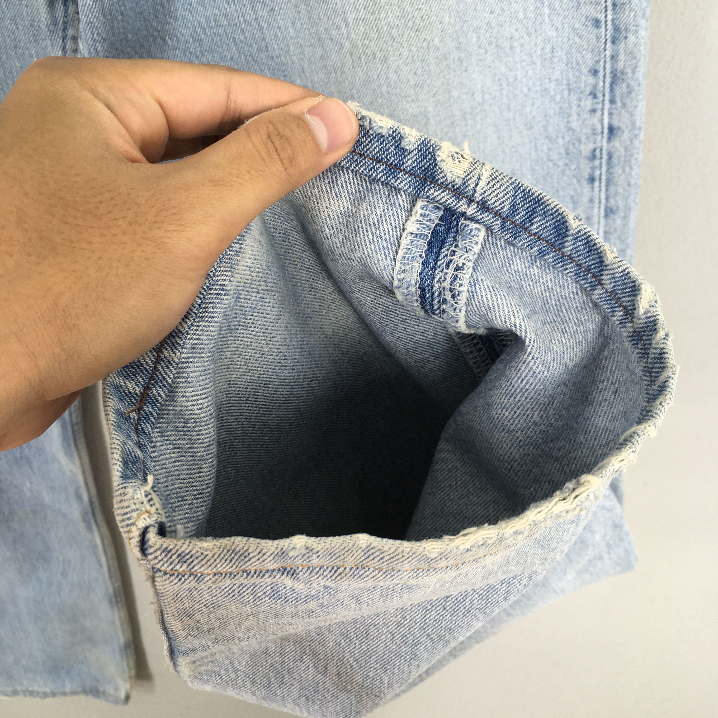 Levi's Size 31x32 Vintage 90s Levi's 501 Faded Blue Jeans S1897 Size US 31 - 5 Thumbnail