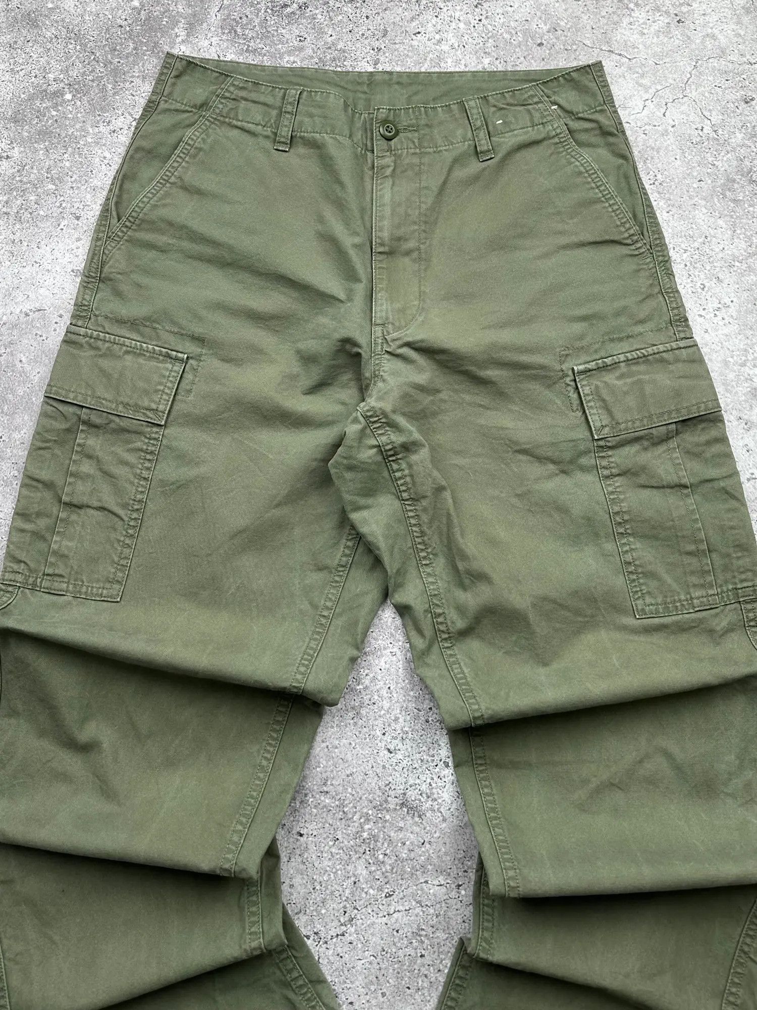 Japanese Brand Uniqlo Cargo Pants C486(V226) Size US 31 - 2 Thumbnail