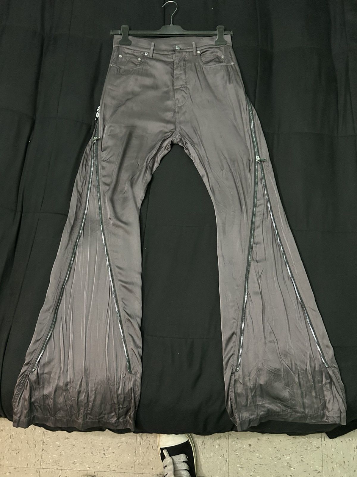 Rick Owens Rick Owens Silk Dust Banana Cut Size US 29 - 2 Thumbnail