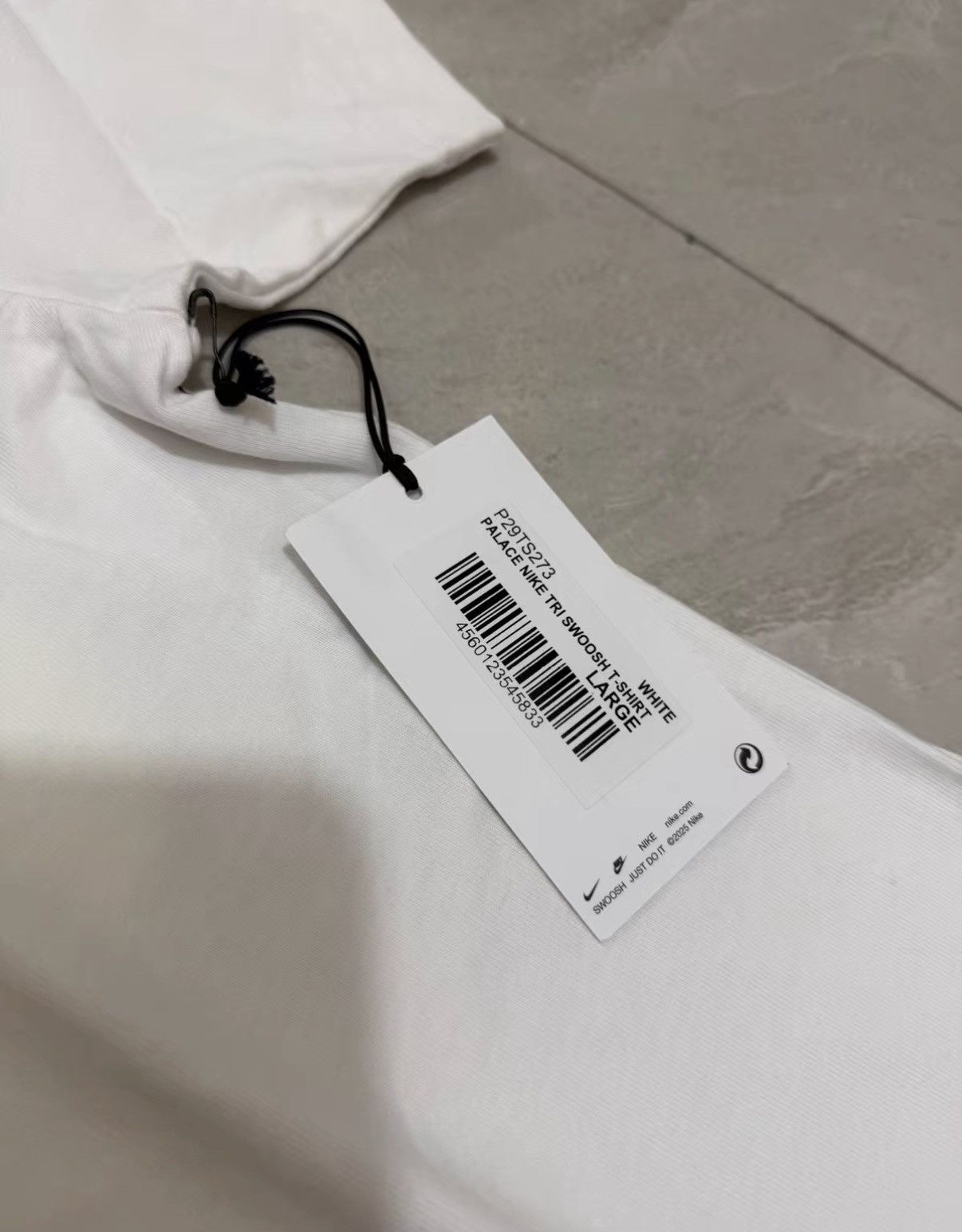 Palace PALACE x Nike FW25 Crew Neck Short J34 Size US L / EU 52-54 / 3 - 2 Thumbnail
