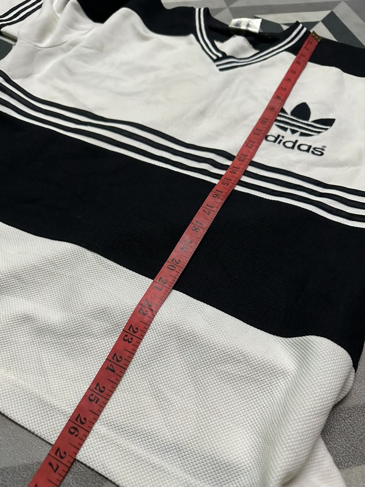 Vintage Vintage 90s Adidas big logo rap tee Size US M / EU 48-50 / 2 - 12 Thumbnail