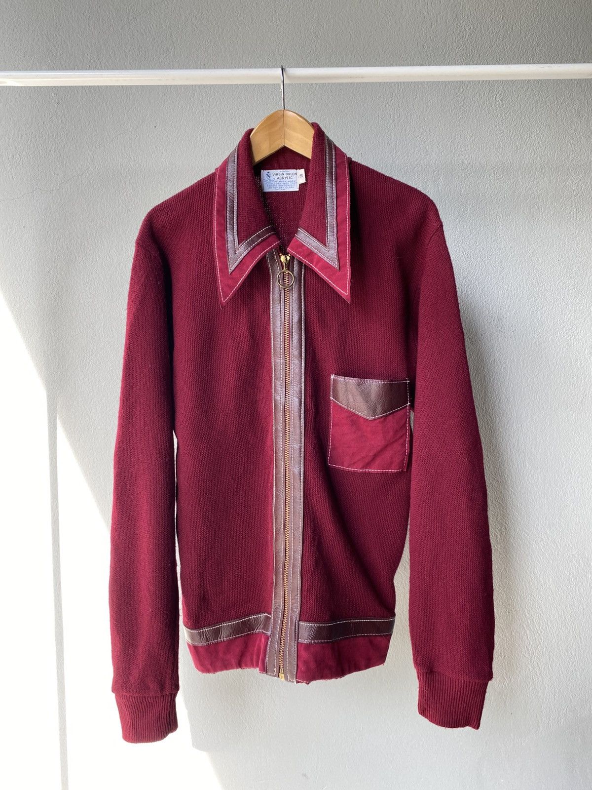 Vintage VIRGIN ORLON ACRYLIC Red Silk Shirt with Brown Leather Trim Size US S / EU 44-46 / 1 - 1 Thumbnail