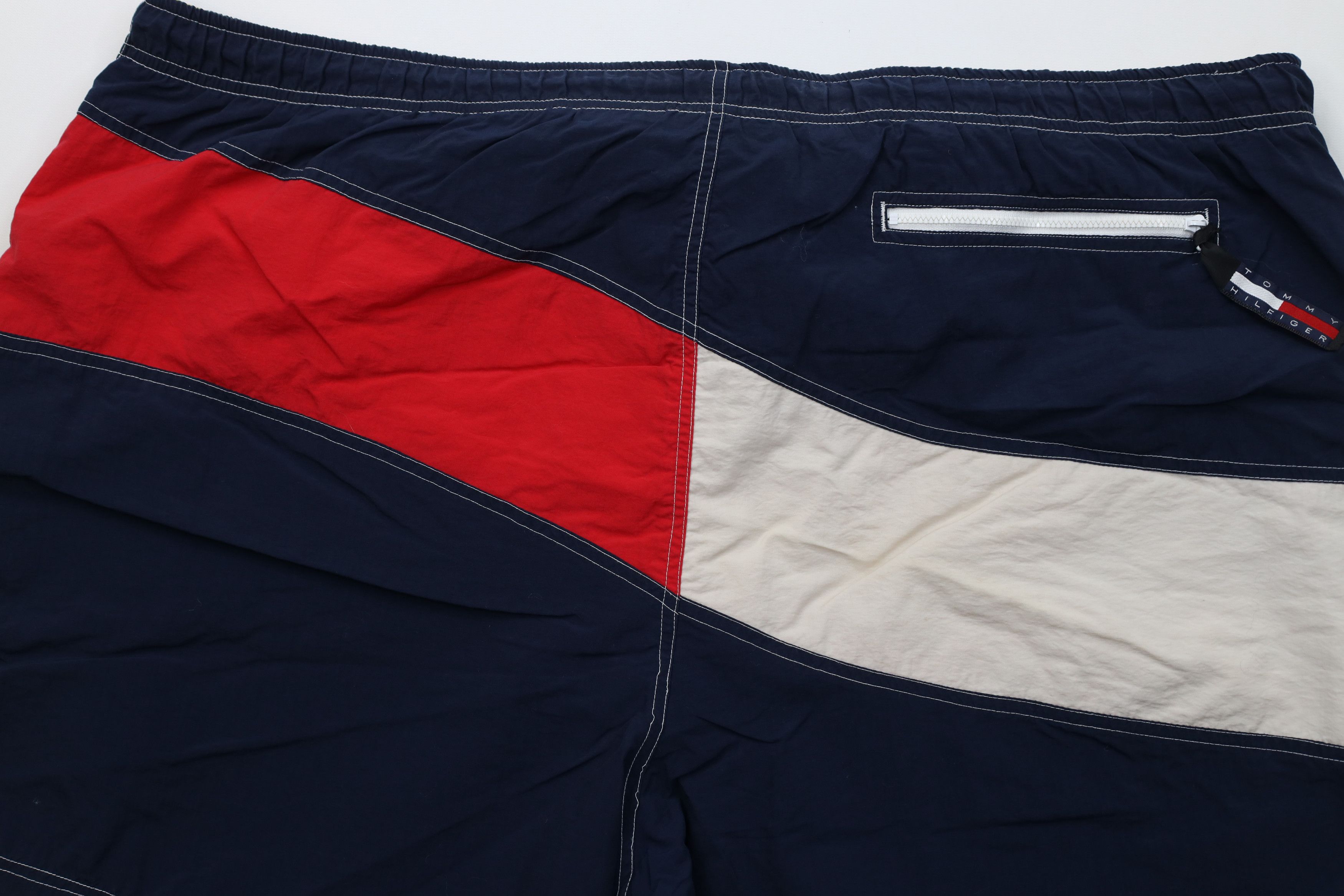 Tommy Hilfiger AS IS Vintage 90s Tommy Hilfiger Lined Shorts Swim Trunks Size US 38 / EU 54 - 12 Thumbnail