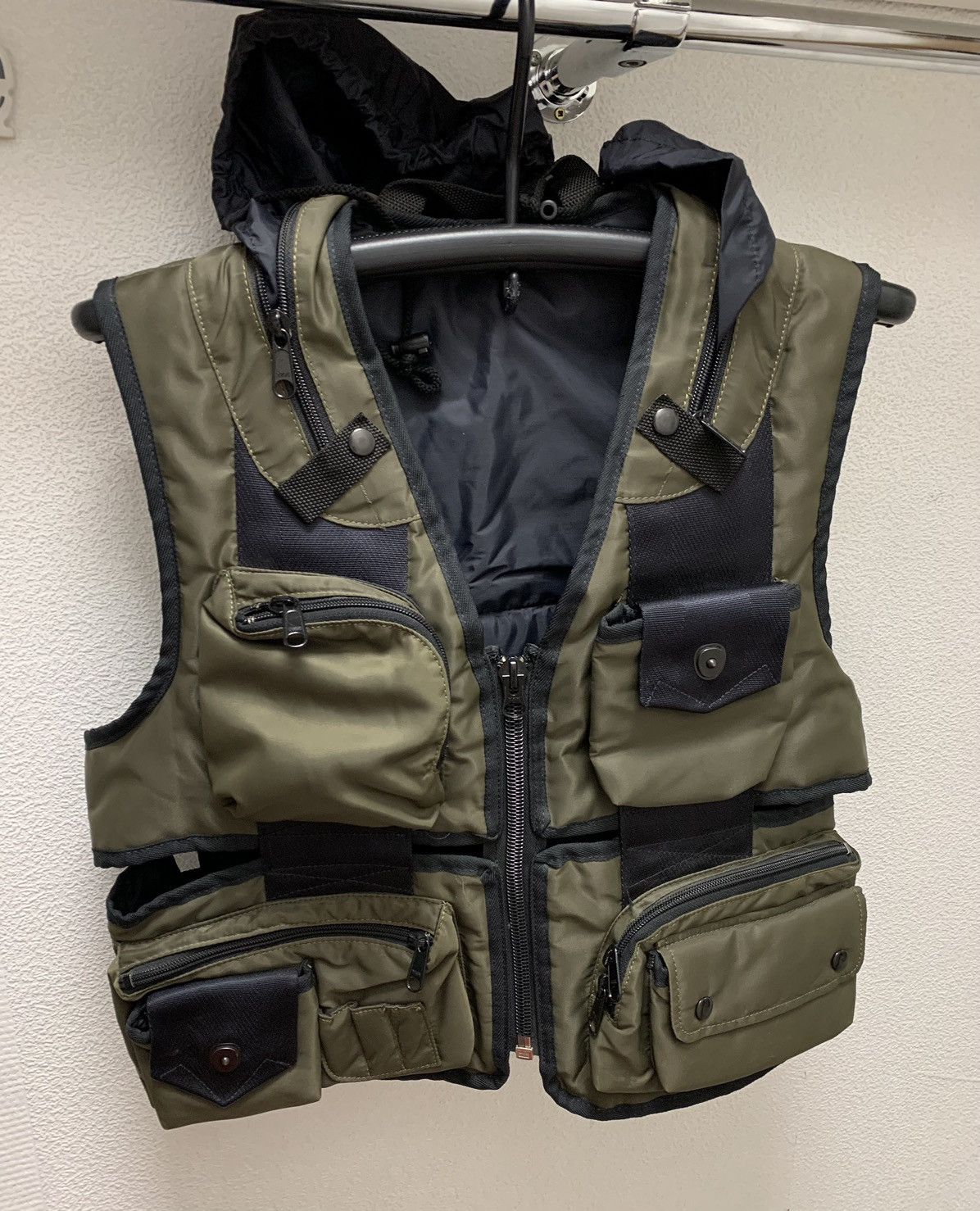 Issey Miyake Issey Miyake Cargo Vest AW1996 Archival Clothing M sz Size US M / EU 48-50 / 2 - 6 Thumbnail