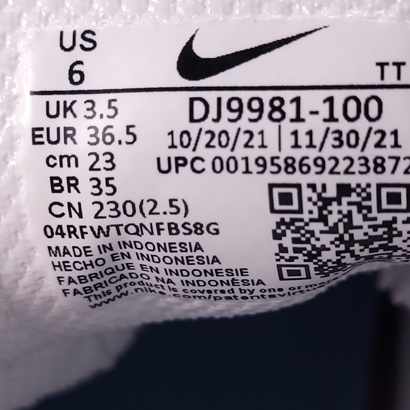Nike Nike Air Max 95 Shoe Womens Size 6 DJ9981-100 White Blue Size US 6 / IT 36 - 8 Thumbnail