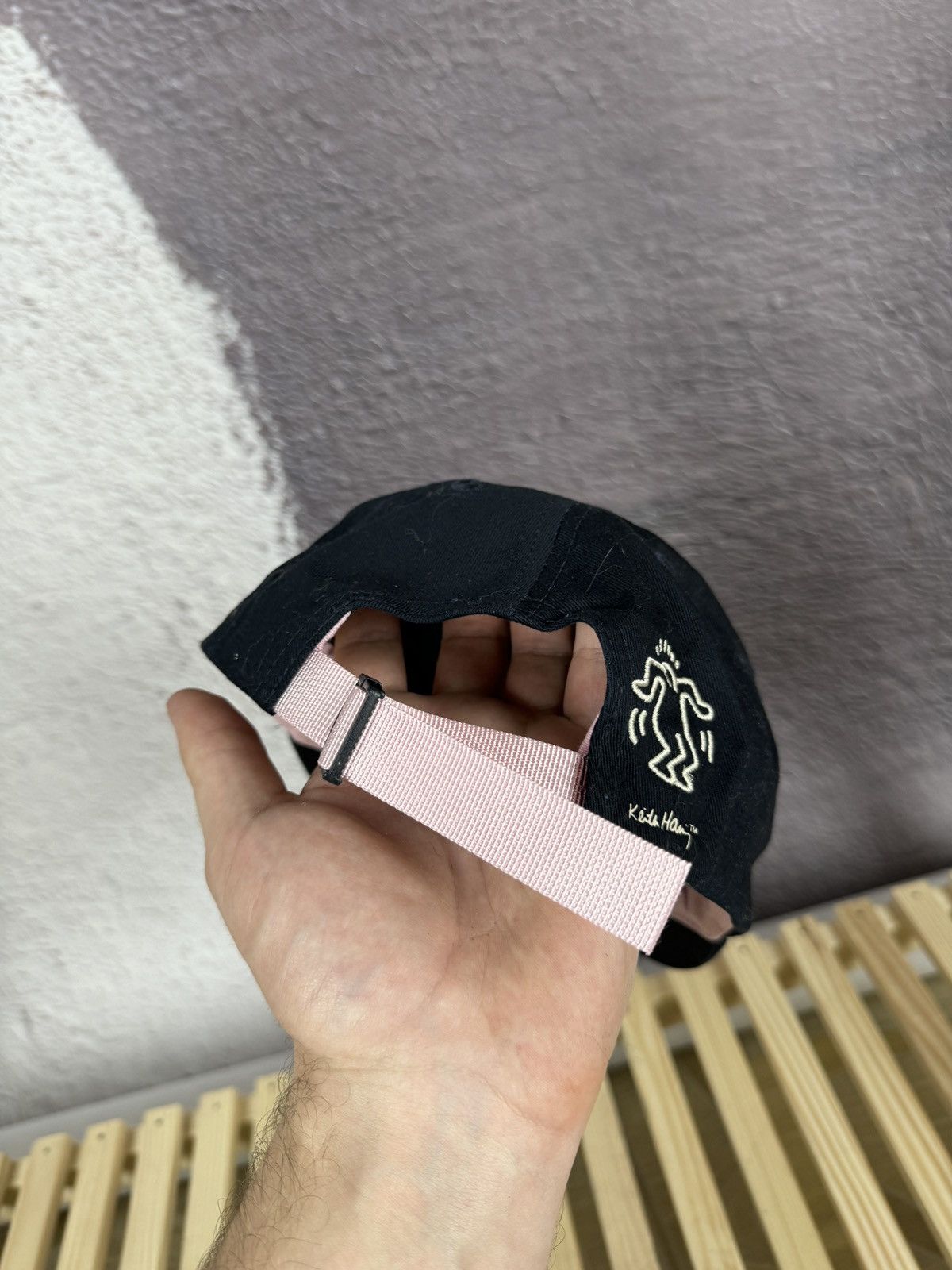 H&M × Keith Haring Keith Harring x H&M double logo cap Size ONE SIZE - 6 Thumbnail
