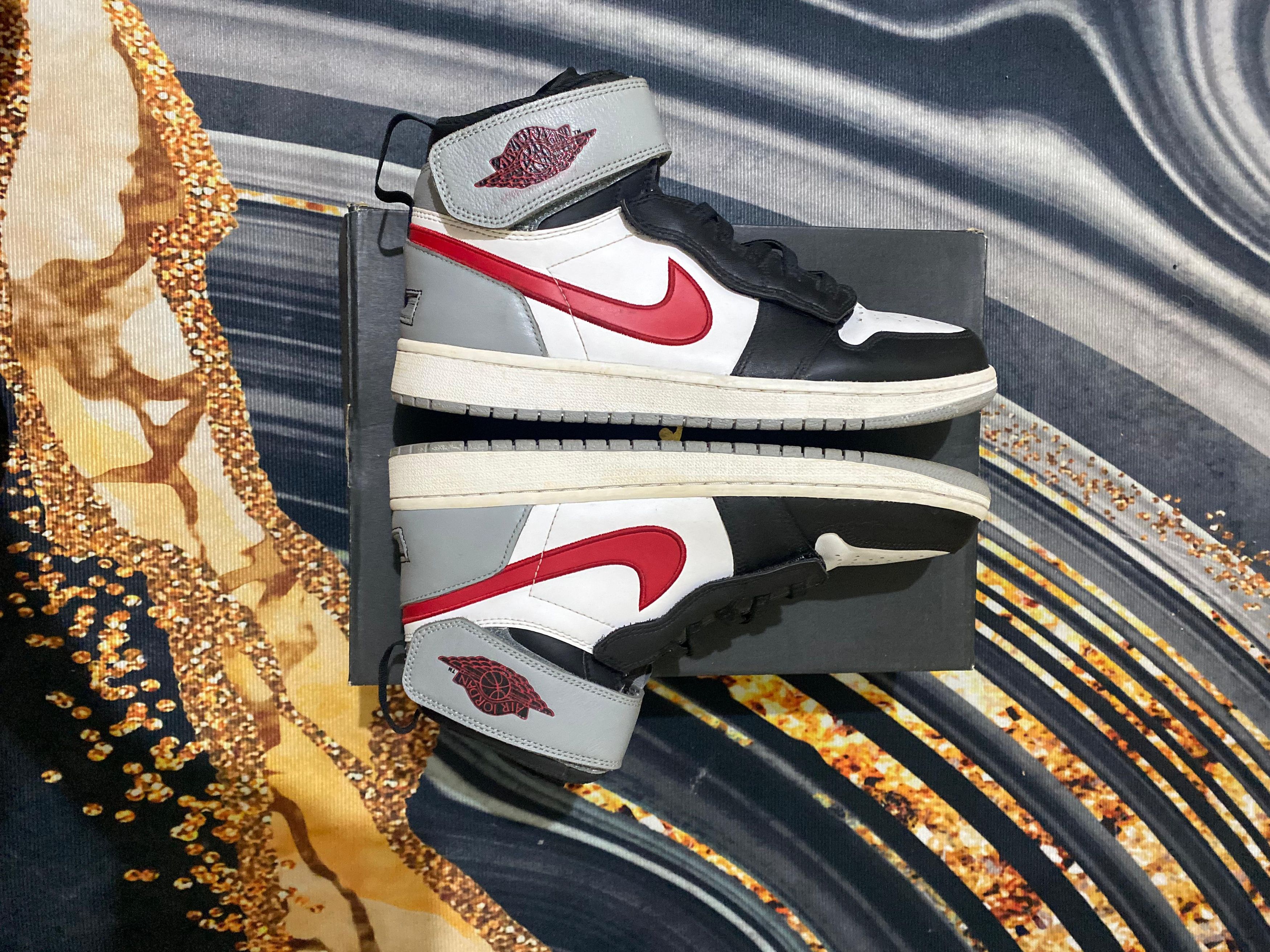 Jordan Brand Air Jordan 1 Hi Flyease Particle Grey Size US 10 / EU 43 - 1 Thumbnail