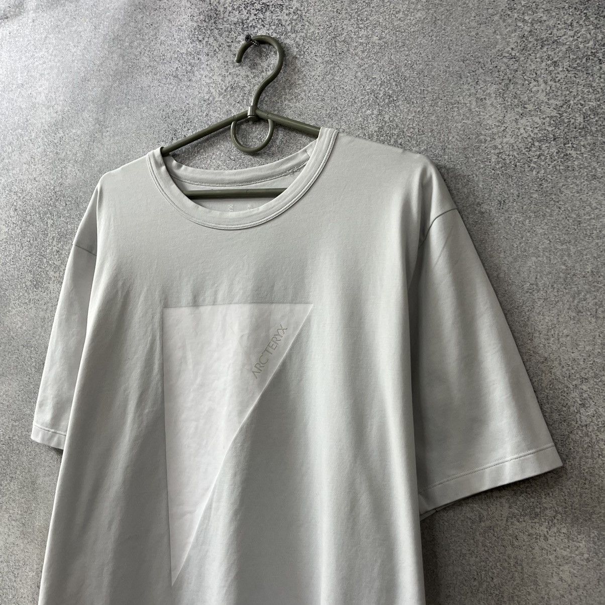 Arc'teryx Arcteryx T-shirt big logo Xl Size US XL / EU 56 / 4 - 2 Thumbnail