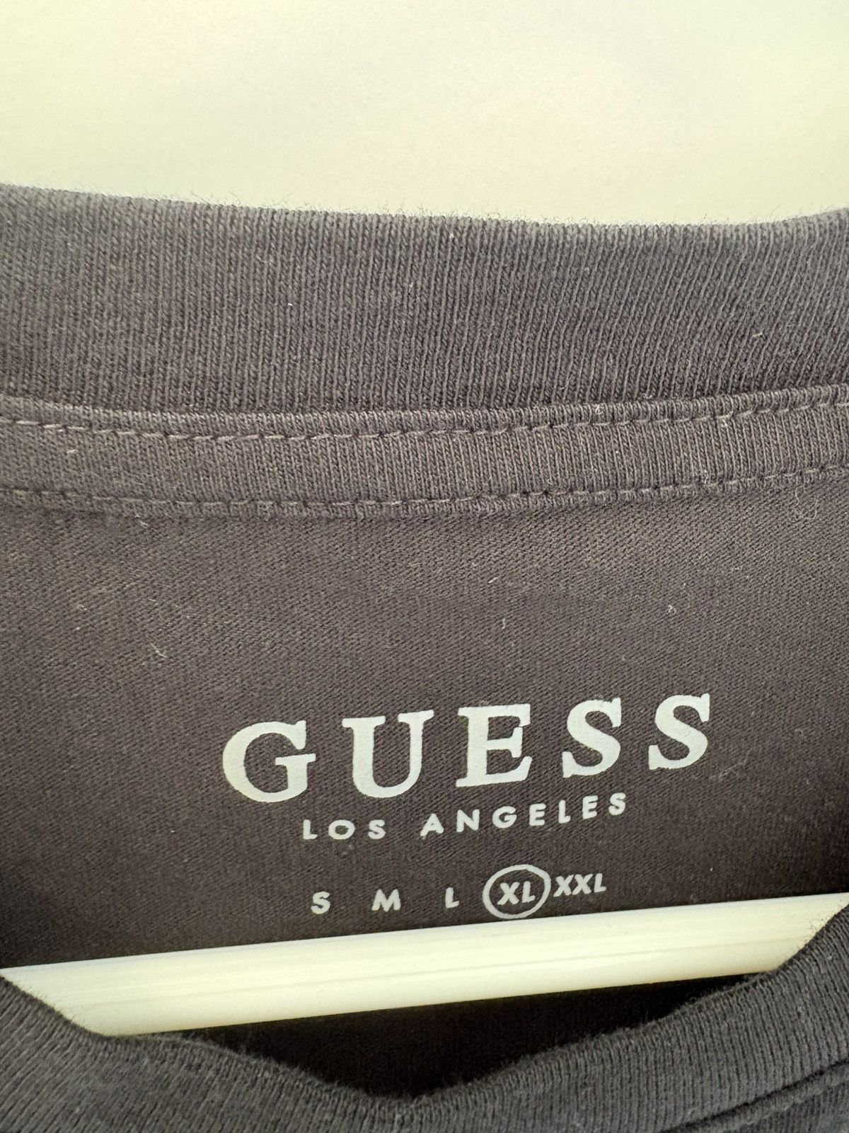Guess GUESS Men’s Black Gold Graphic Logo Tee Shirt size Large Size US L / EU 52-54 / 3 - 4 Thumbnail