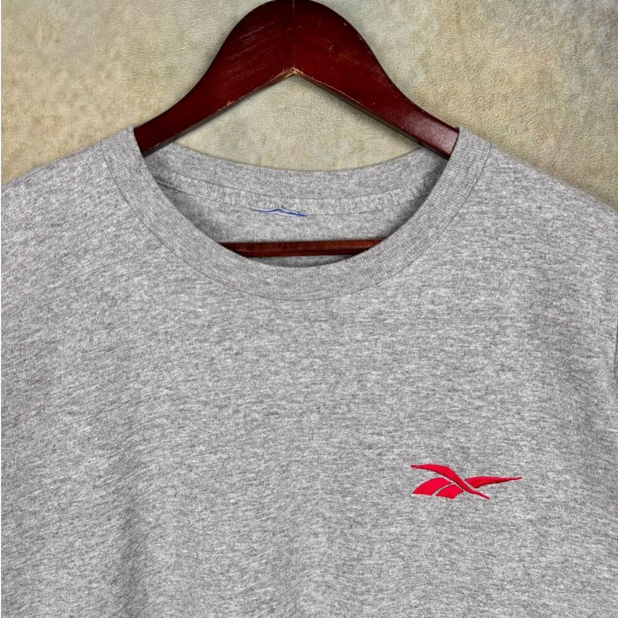 Reebok × Vintage VTG 90s Reebok Logo T Shirt Mens Sz M Gray Red Logo Size US M / EU 48-50 / 2 - 5 Thumbnail