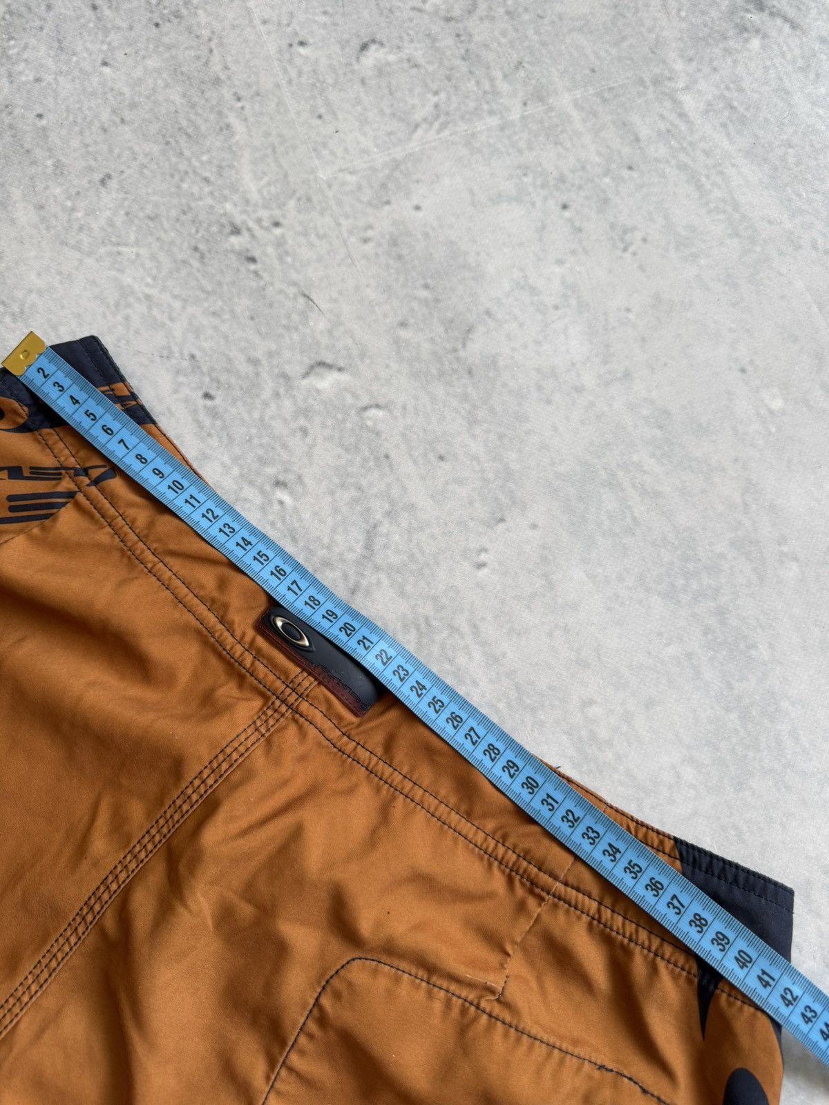 Oakley × Vintage Oakley vintage shirts swim 00s surf Size US 33 - 7 Thumbnail