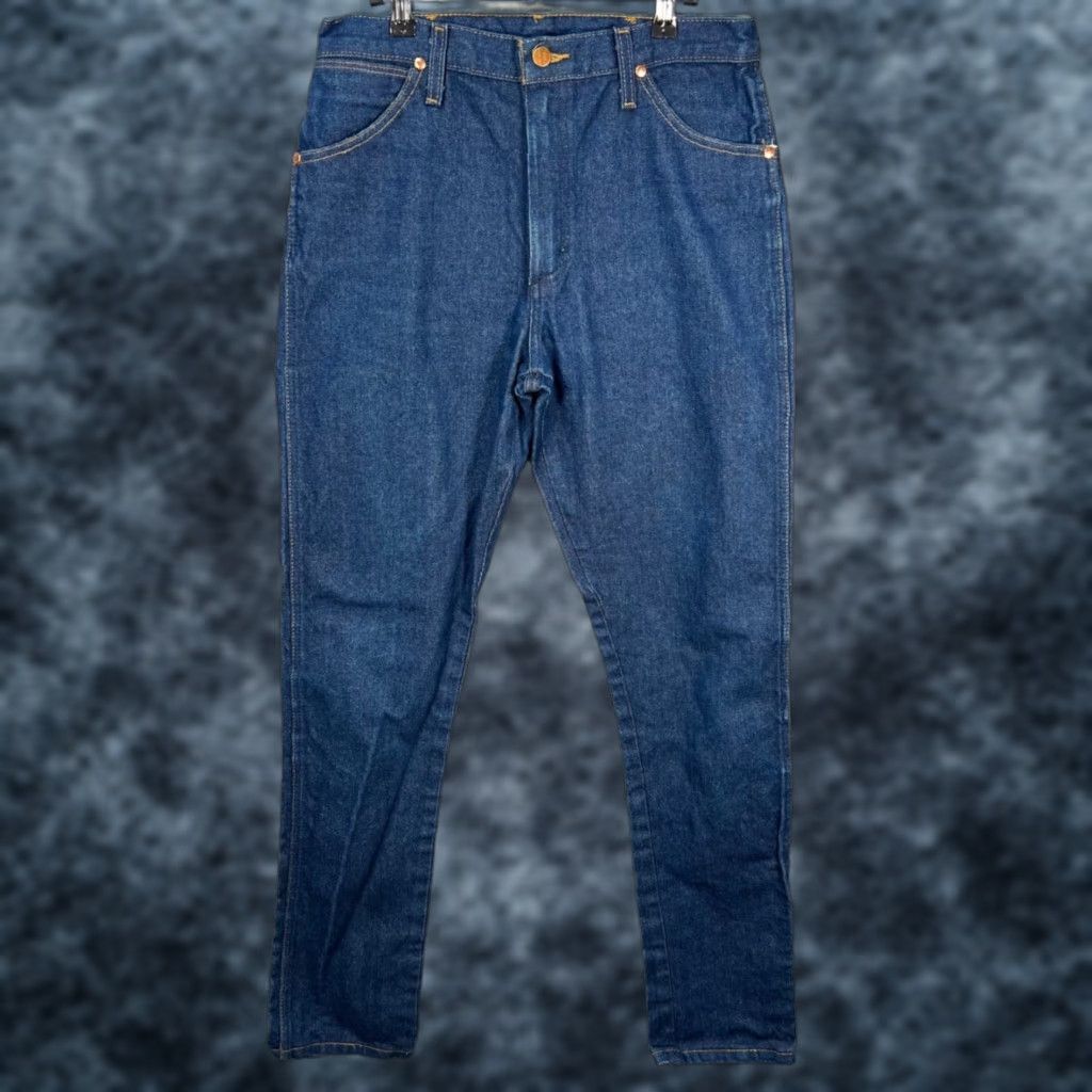 Wrangler Wrangler Mens Jeans 32x34 Blue Denim 5-Pocket Regular Fit Tapered Inseam 34 Vintage? No, 8/10 Logo Pocket Detail Size US 32 / EU 48 - 1 Thumbnail