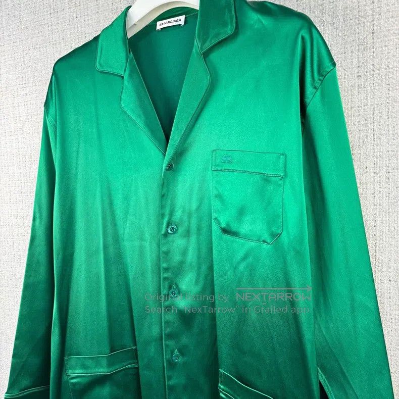 Balenciaga Balenciaga Single-Button Loose Long Sleeve Silk Shirt Size XS / US 0-2 / IT 36-38 - 2 Thumbnail