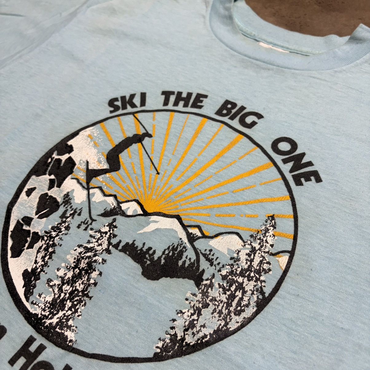 Vintage Vintage 80s Jackson Hole Wyoming T shirt Ski Outdoor Nature Size US M / EU 48-50 / 2 - 5 Thumbnail