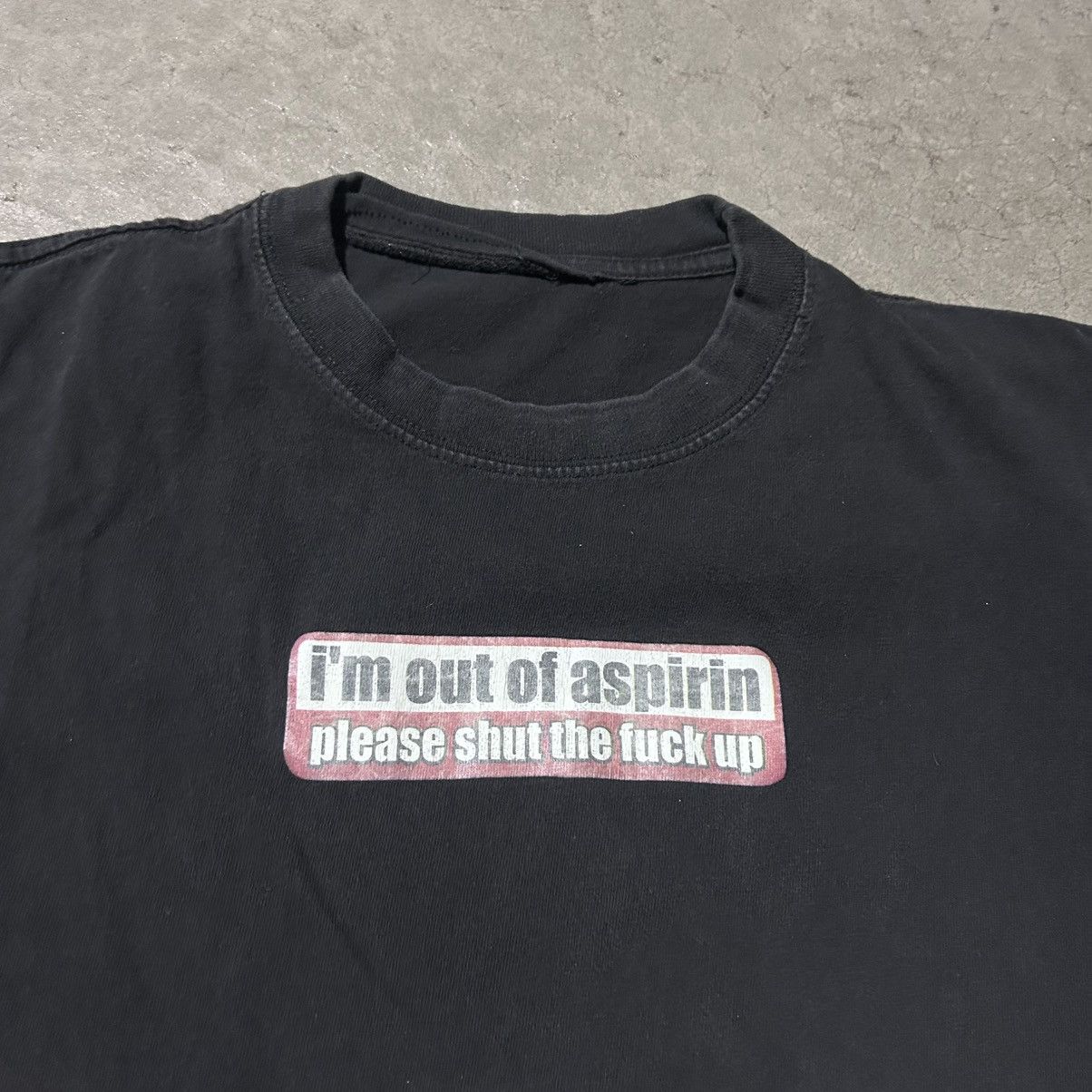Other Y2k Serial killer aspirin joke tee shirt Size US L / EU 52-54 / 3 - 1 Thumbnail