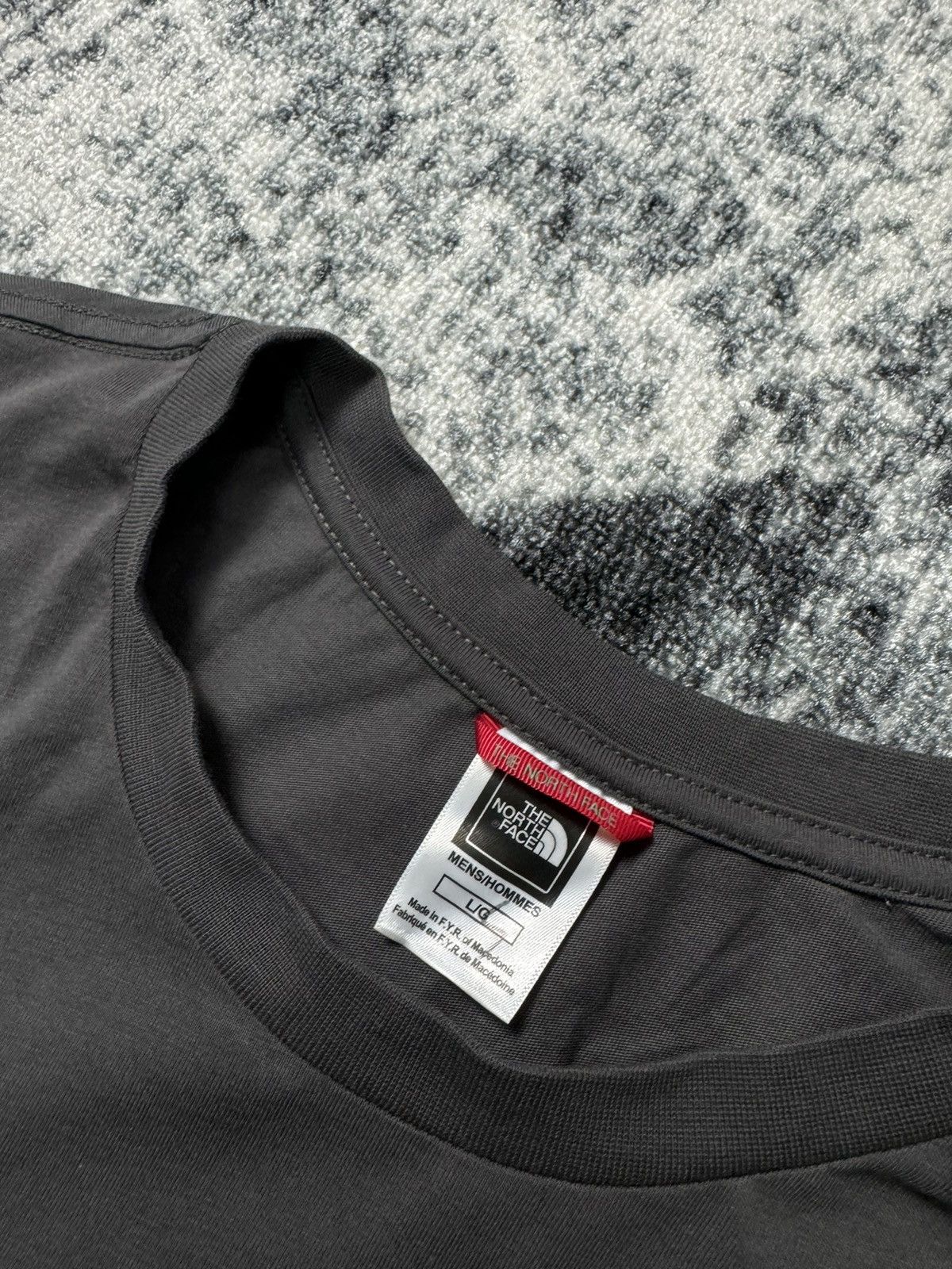 The North Face Vintage The North Face Long Sleeve T Shirt Big Logo Orange Size US L / EU 52-54 / 3 - 4 Thumbnail