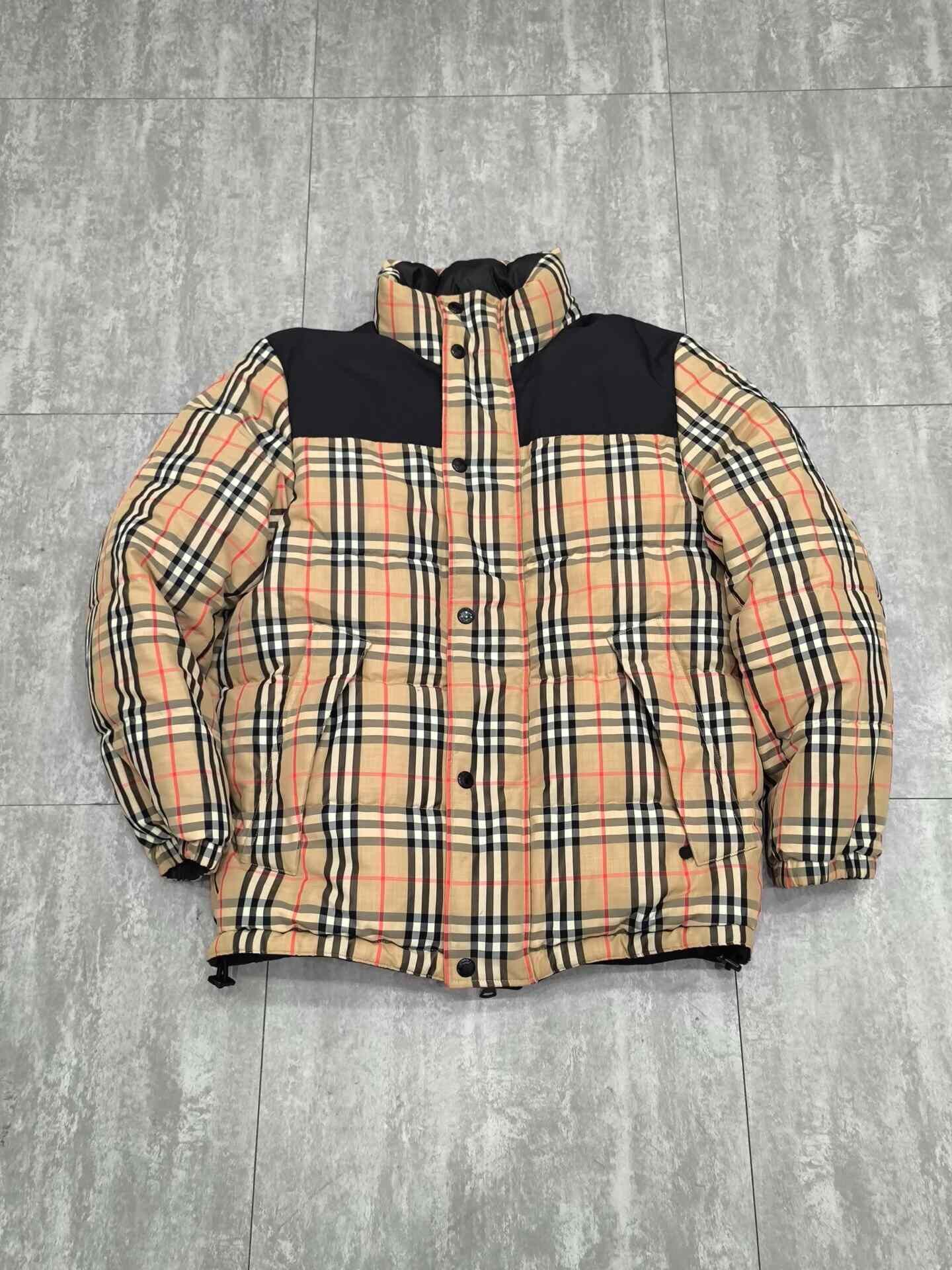 Burberry Burberry Down Plaid Multi Heavy Coat l Men Size US L / EU 52-54 / 3 - 1 Thumbnail
