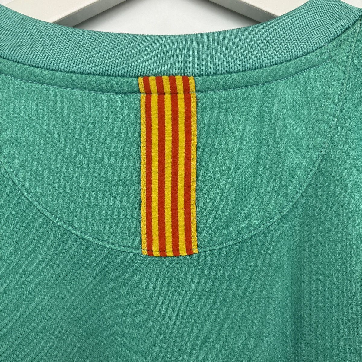 Nike × Vintage FC Barcelona 2010 2011 Away Nike Soccer Football Jersey Kit Size US L / EU 52-54 / 3 - 7 Thumbnail