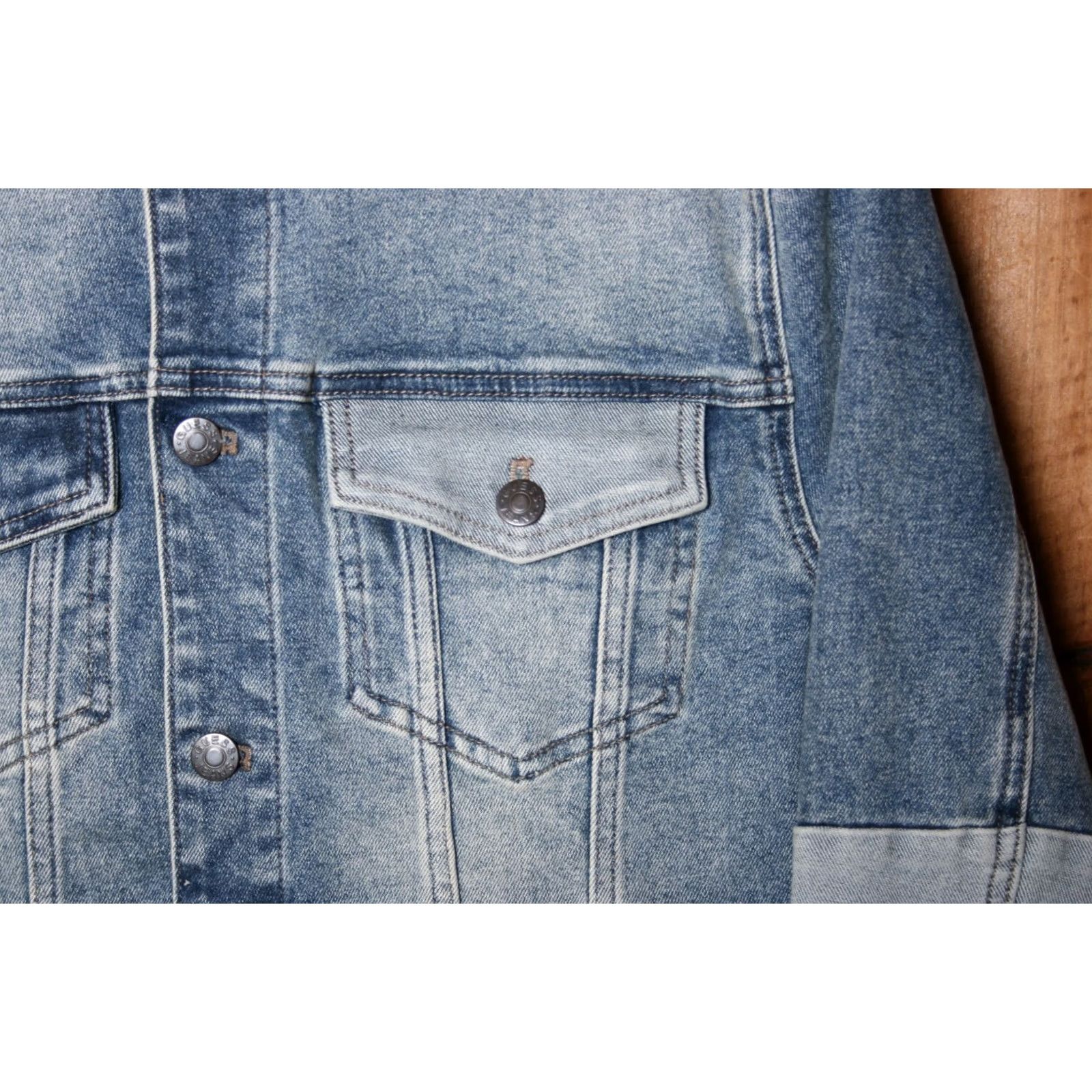 Guess GUESS Blue Two-Tone Stretch Denim Jean Jacket Men Sz L Jacket Jeans Blue Denim Shirt? Size US 33 - 3 Thumbnail